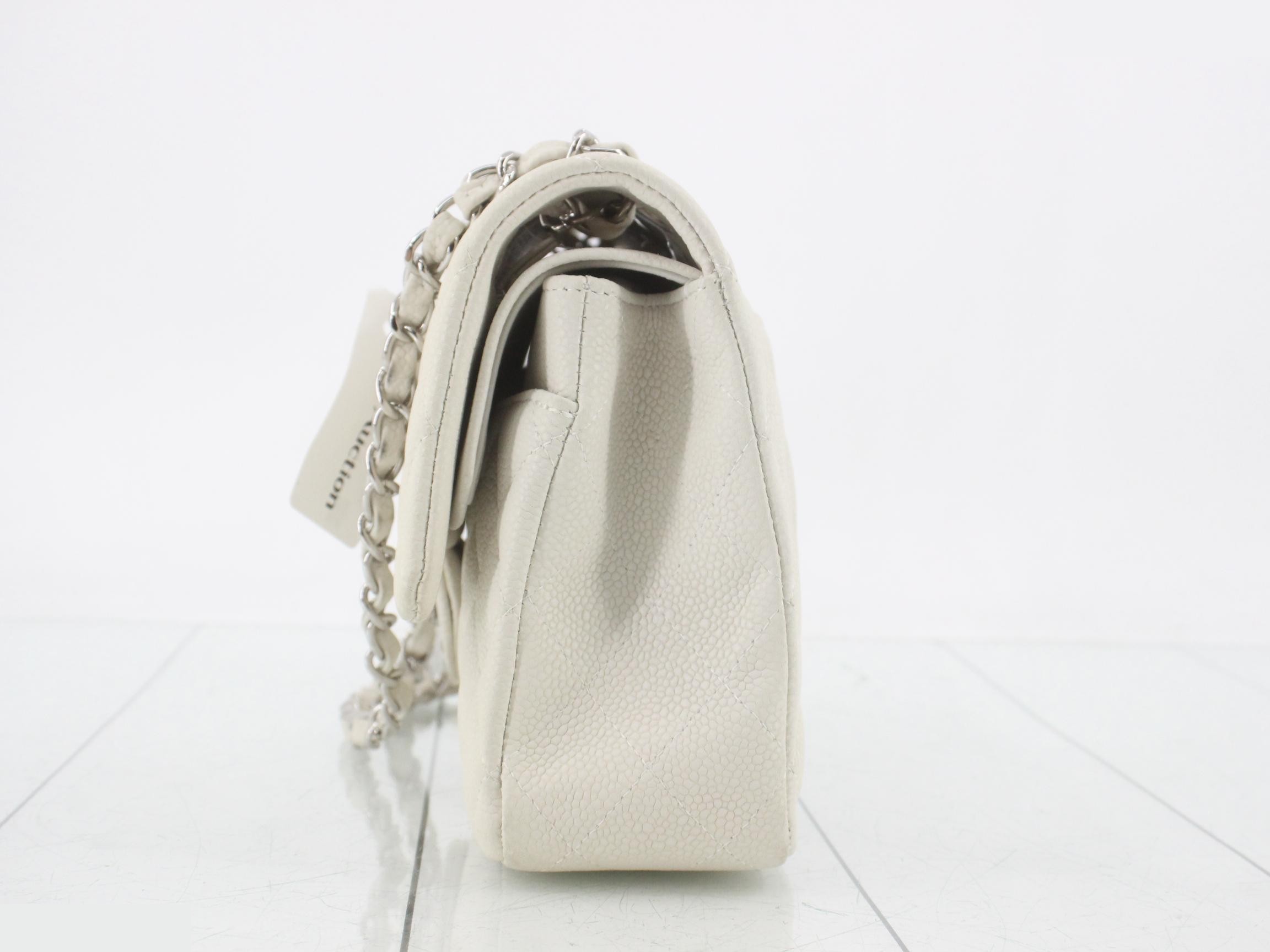 Matelassé 25 Caviar Leather Double Flap Double Chain Shoulder Bag — view 3
