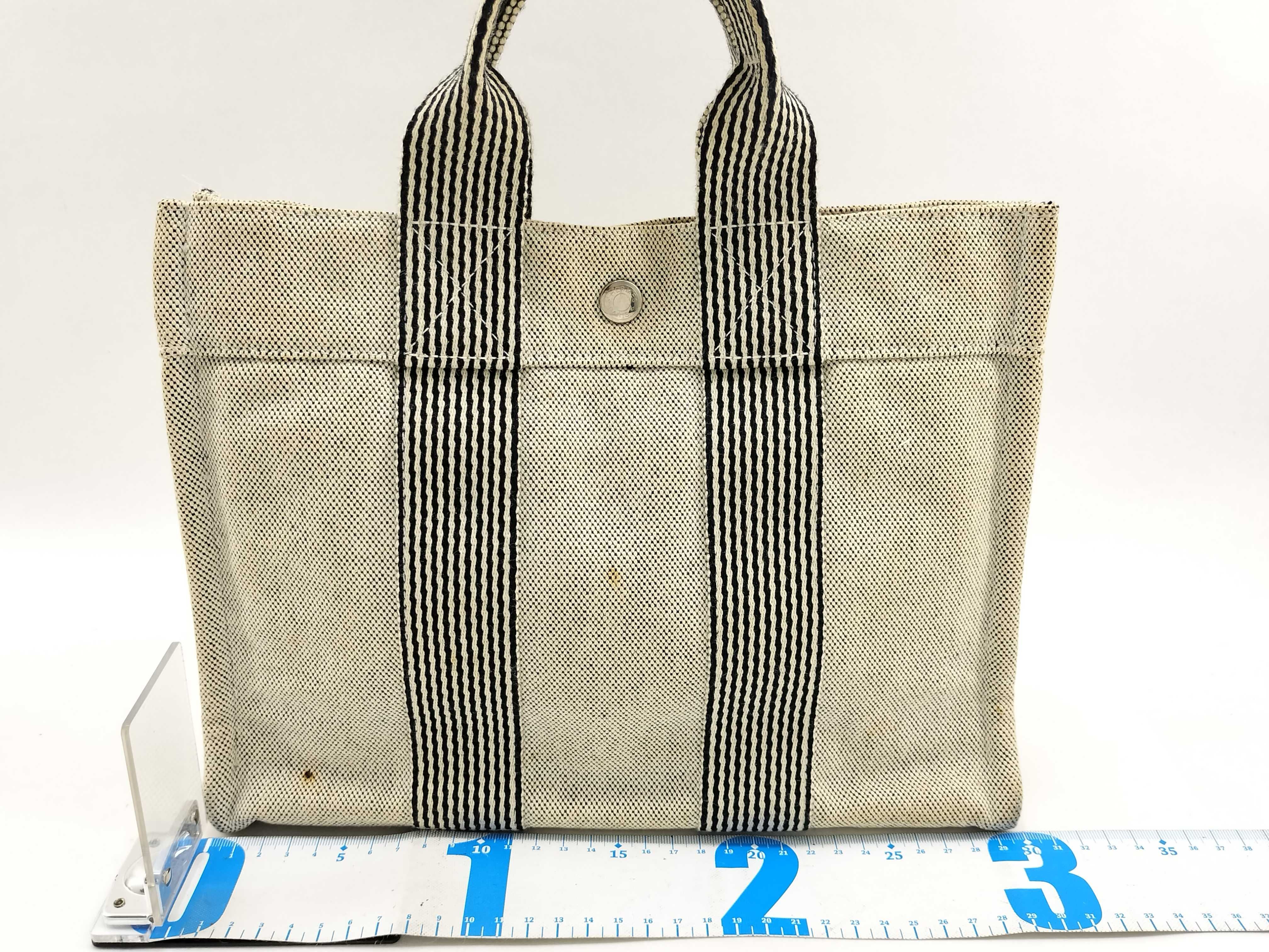 Fourre-Tout / Handbag / Canvas Handbag — view 2