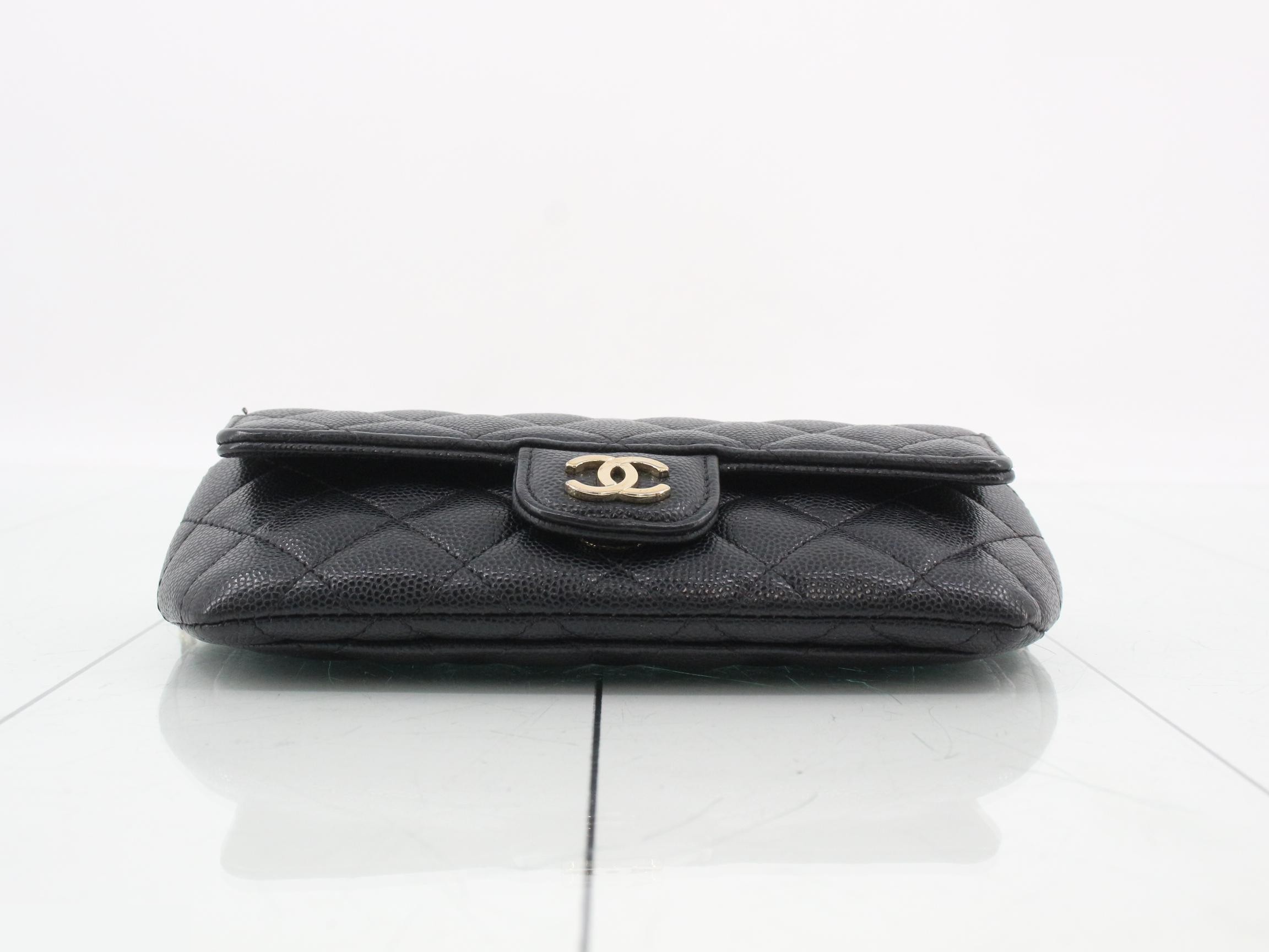 Matelassé caviar leather shoulder bag with glasses case, black, gold hardware. — view 3