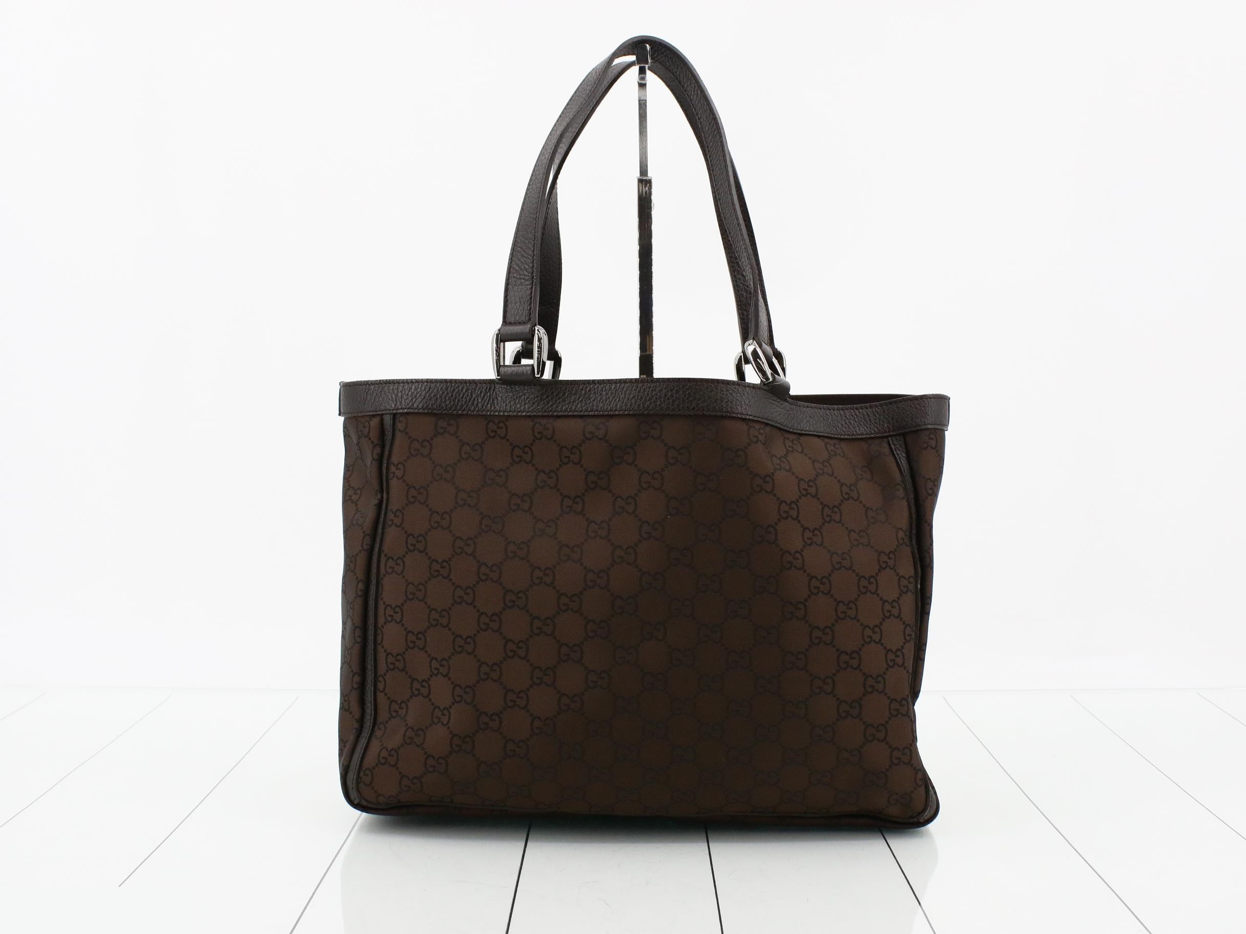 GG Canvas Shoulder Bag — view 2