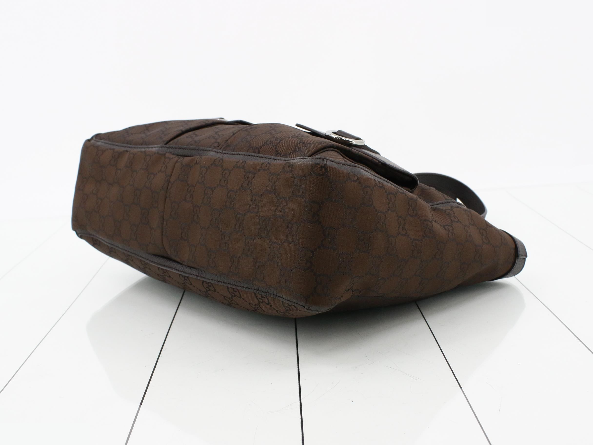 GG Canvas Shoulder Bag — view 6