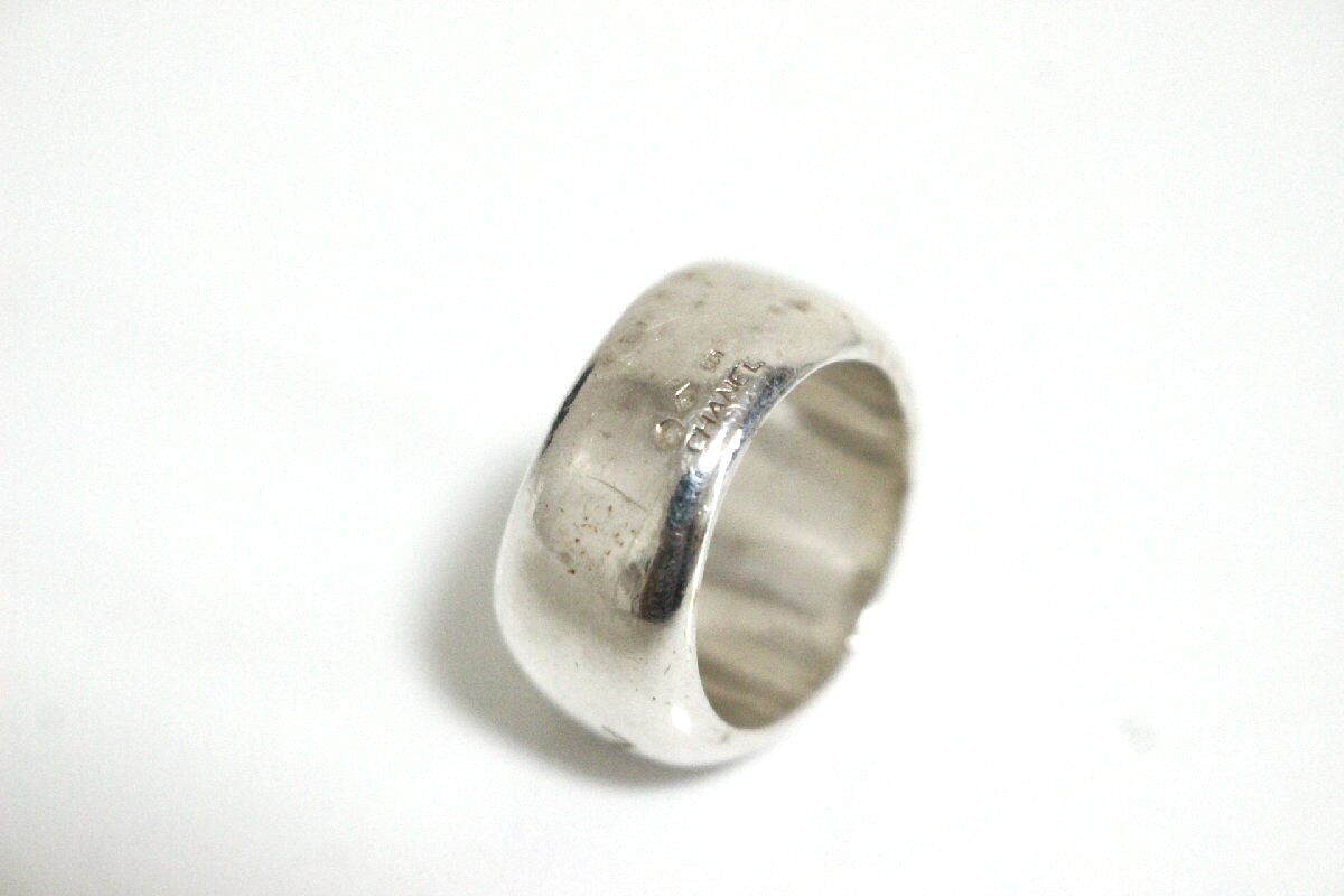 logo ring, sterling silver (925), 17g, size 13 (men's/women's). — view 3