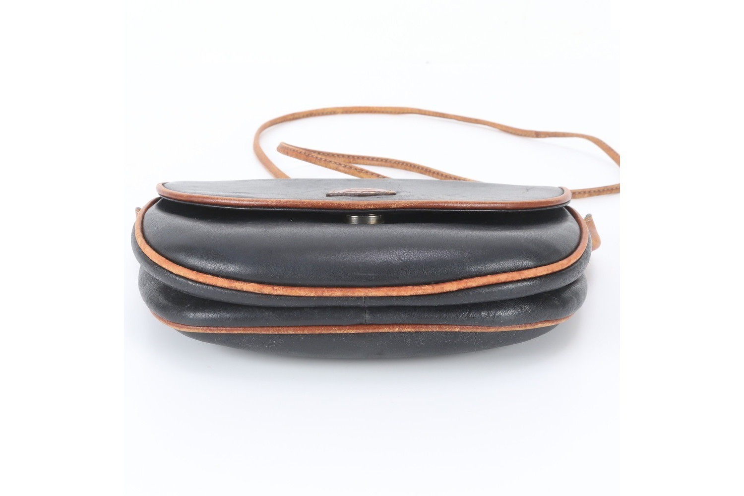Triomphe Leather Shoulder Bag (Crossbody) — view 5