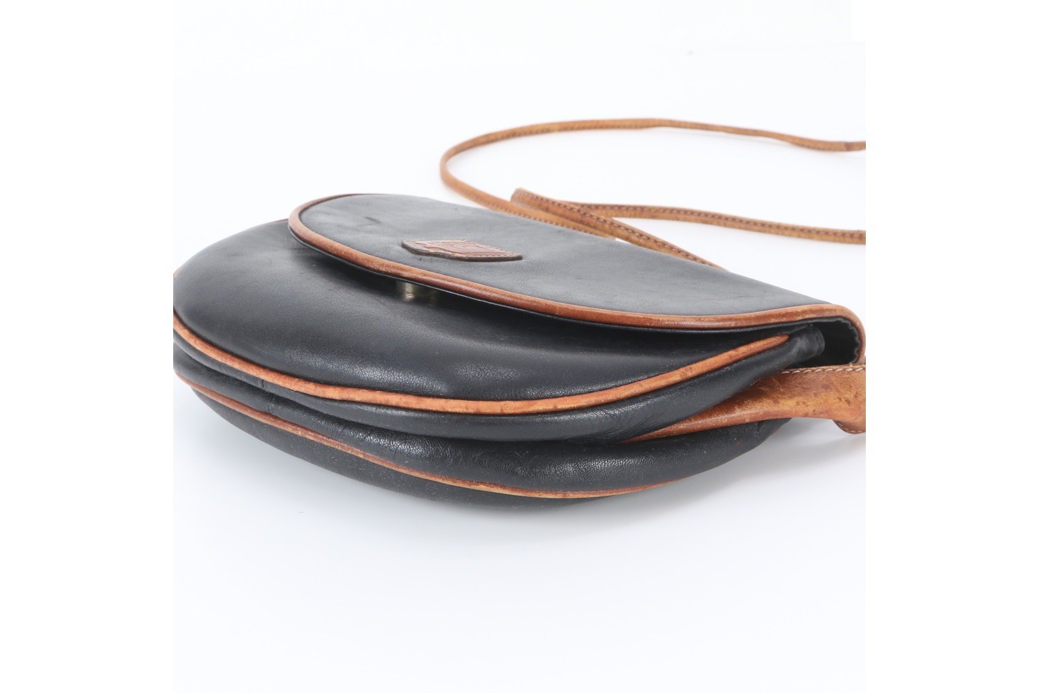 Triomphe Leather Shoulder Bag (Crossbody) — view 6