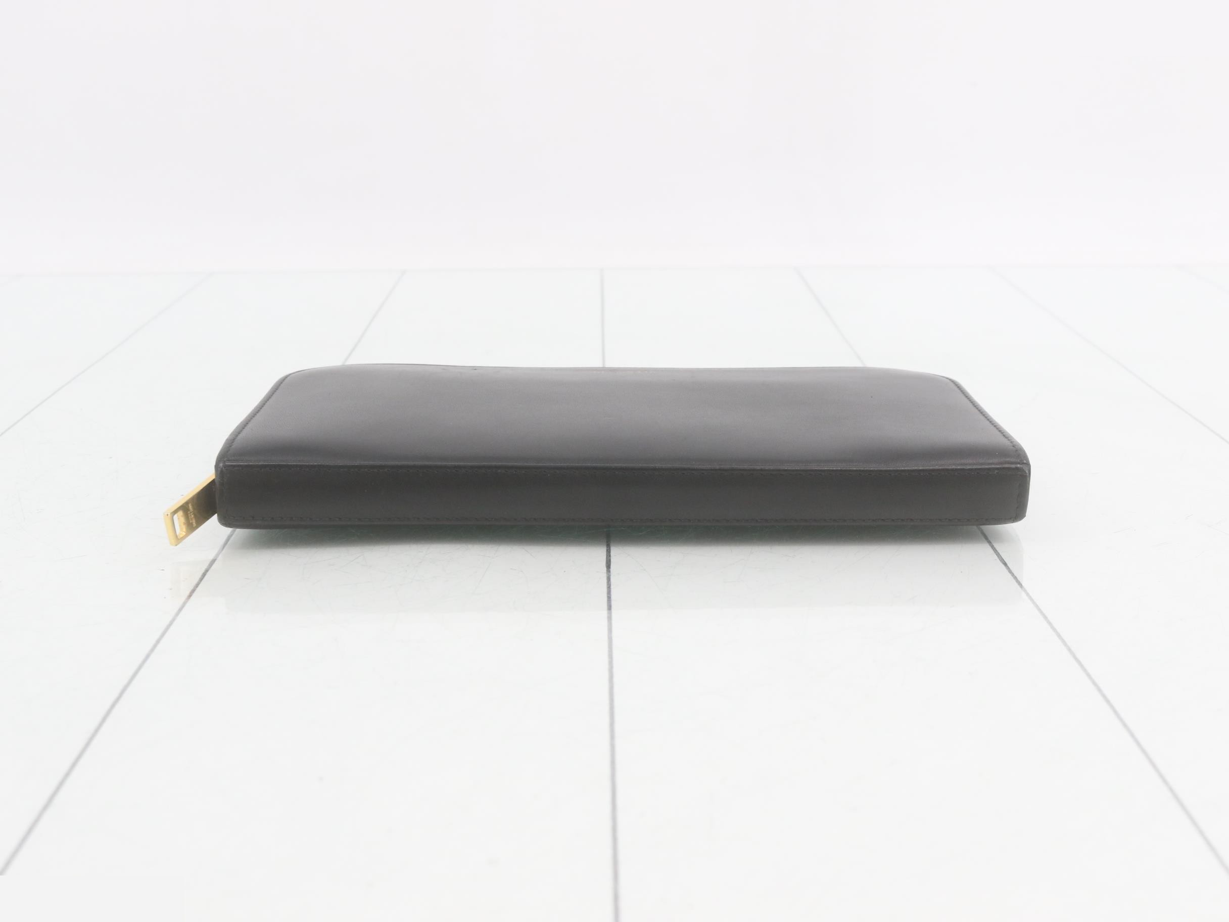 Other lines: Bags and Wallets — view 3
