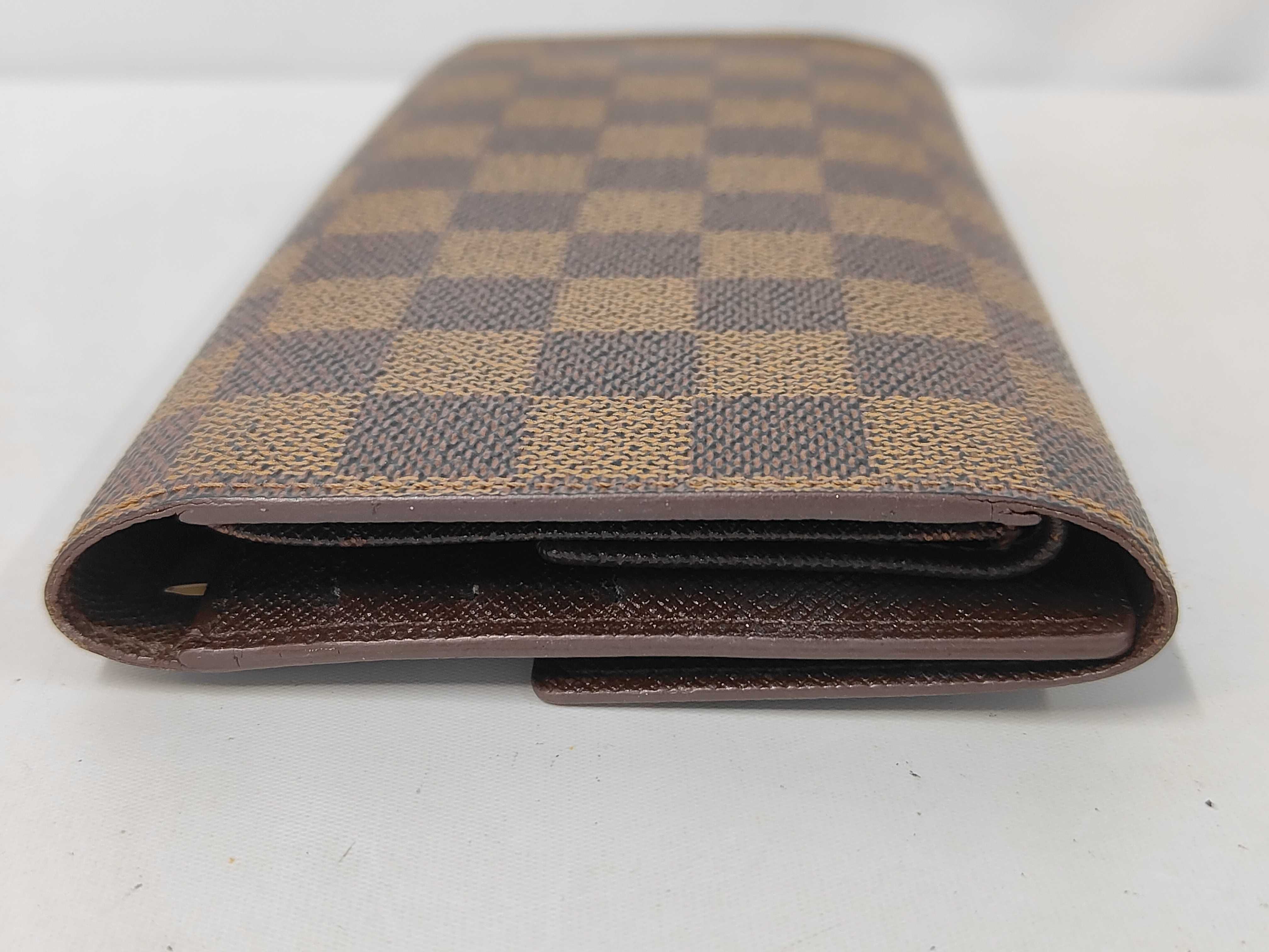 Damier Portefeuille International Wallet — view 5