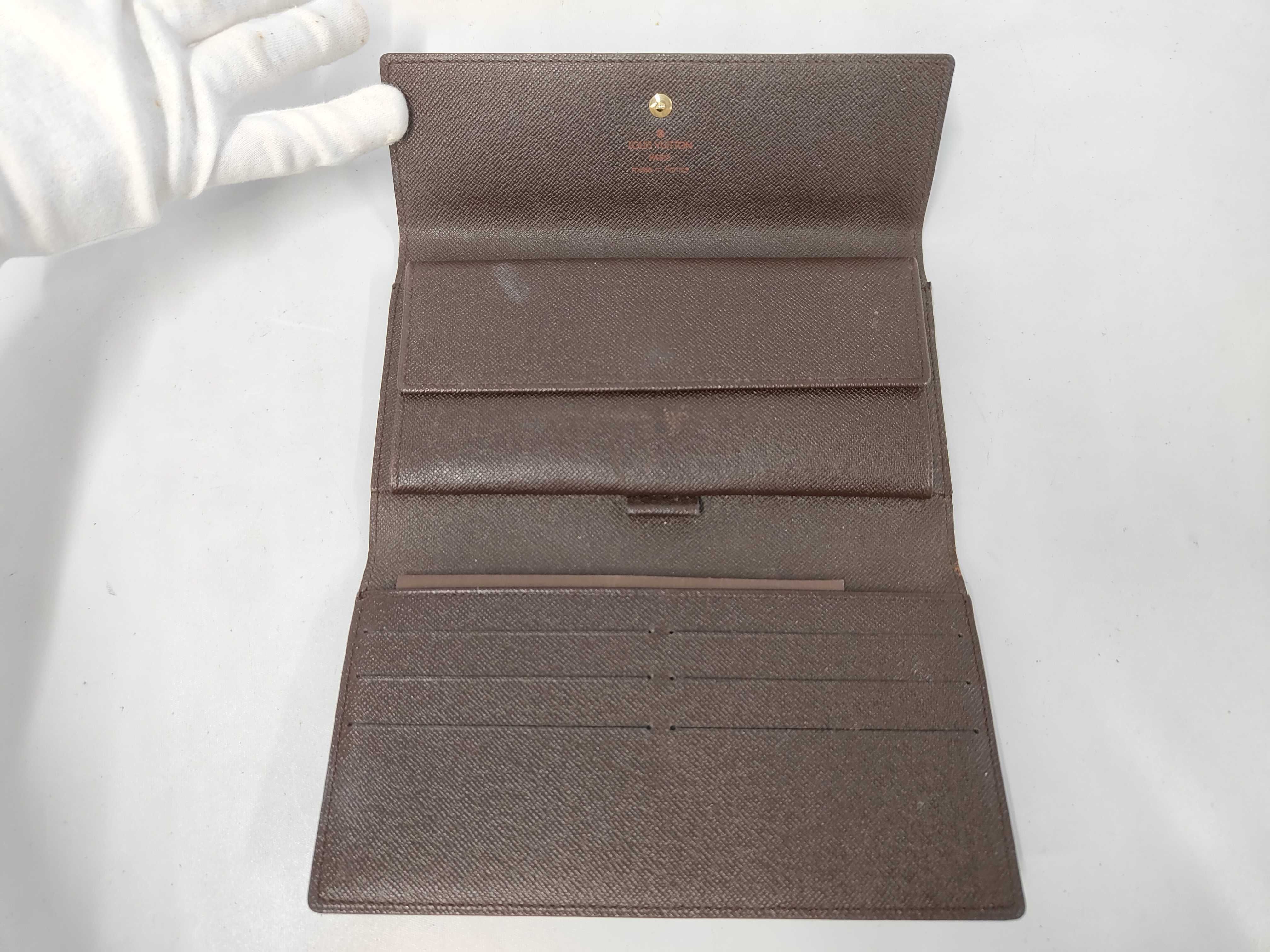 Damier Portefeuille International Wallet — view 8