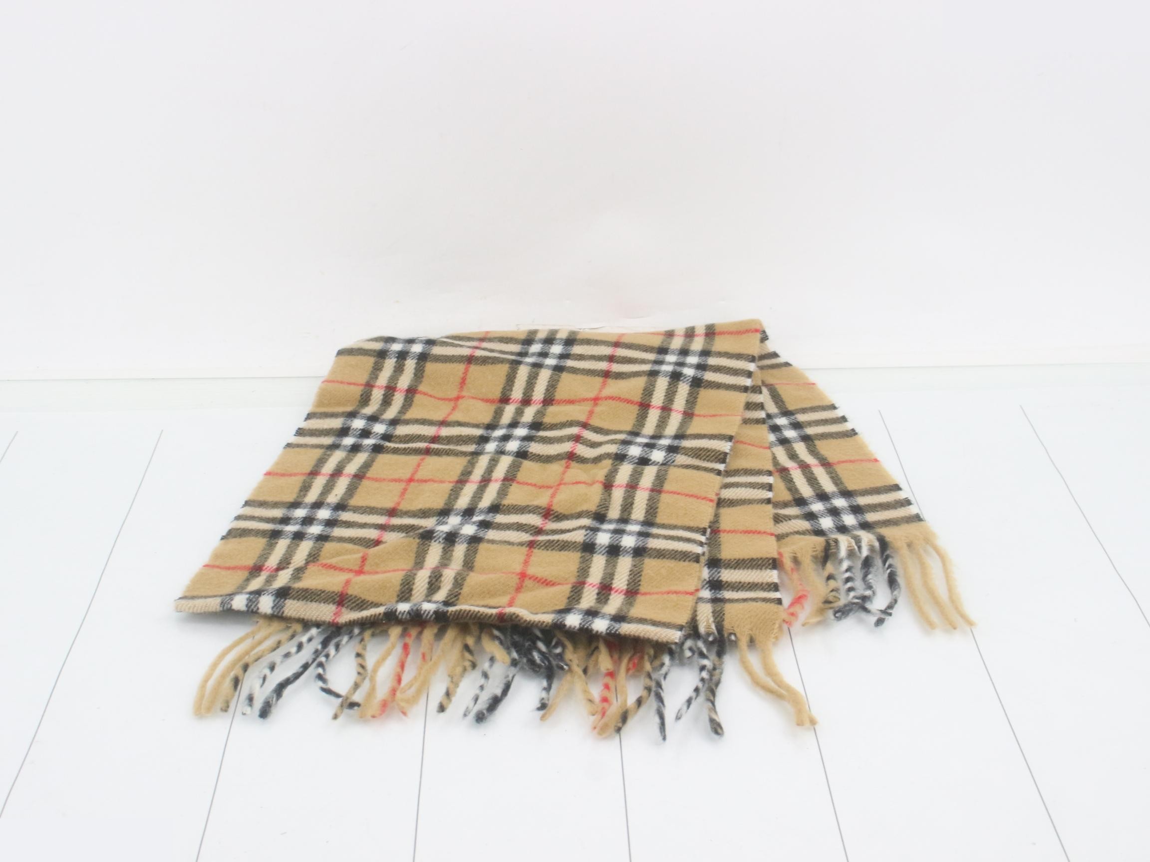 Other lines: Small items, accessories, and scarves — view 3