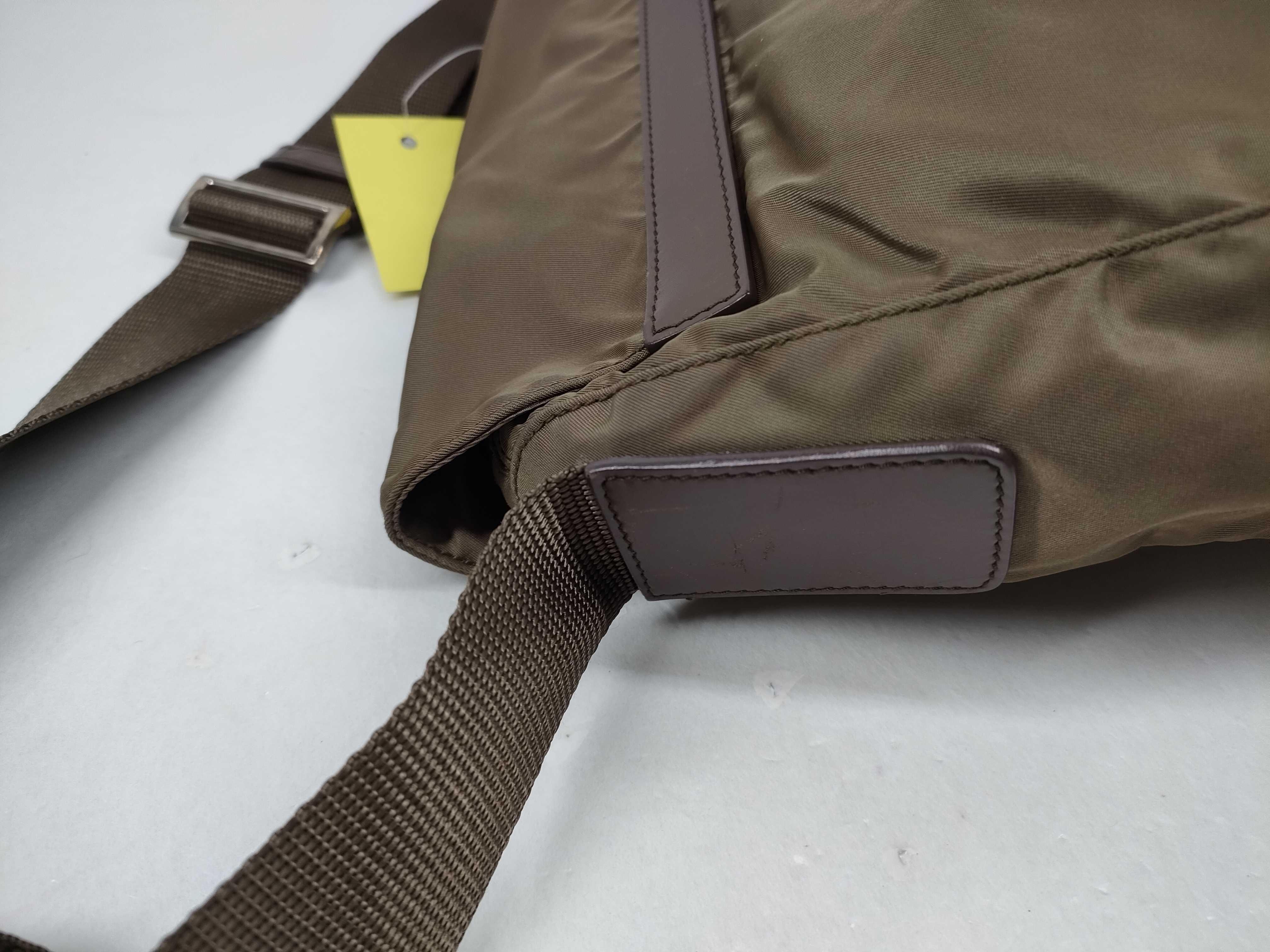 Nylon Triangle Plate Logo BT8994 Khaki Olive Shoulder Bag — view 5
