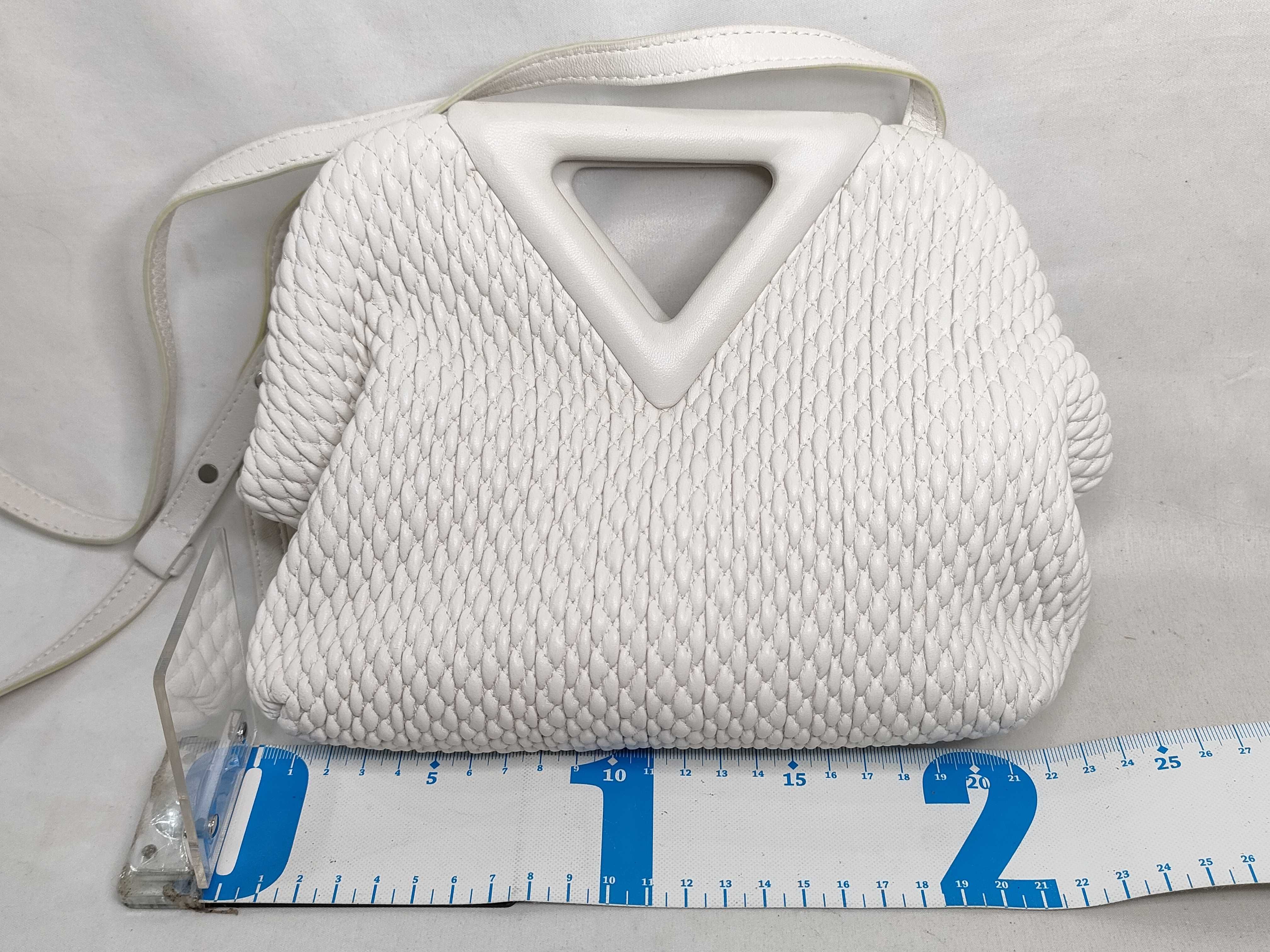 Point Triangle Bag Shoulder Bag — view 2