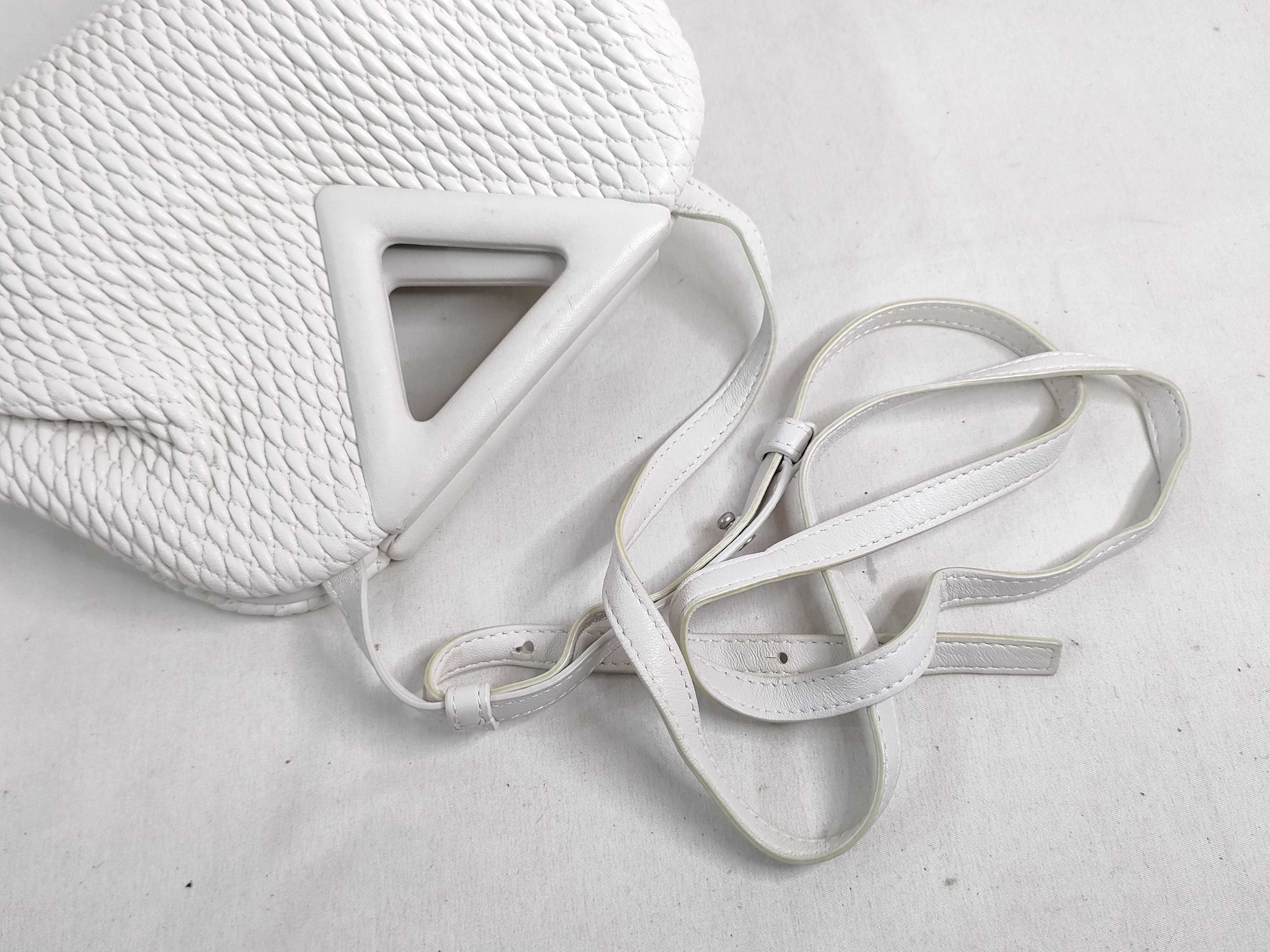 Point Triangle Bag Shoulder Bag — view 3