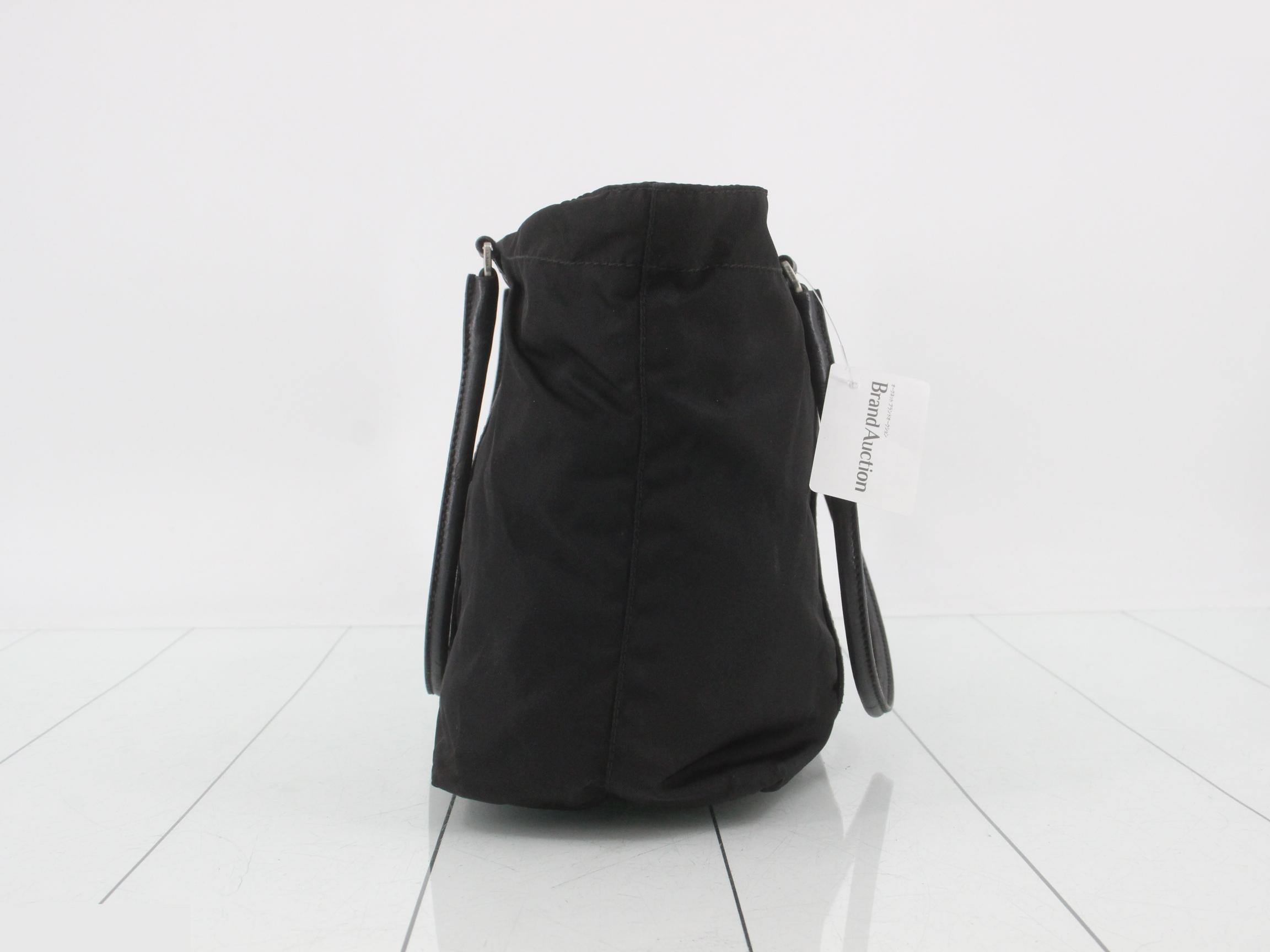 Nylon Handbag, Size 31, No Accessories Included — view 4