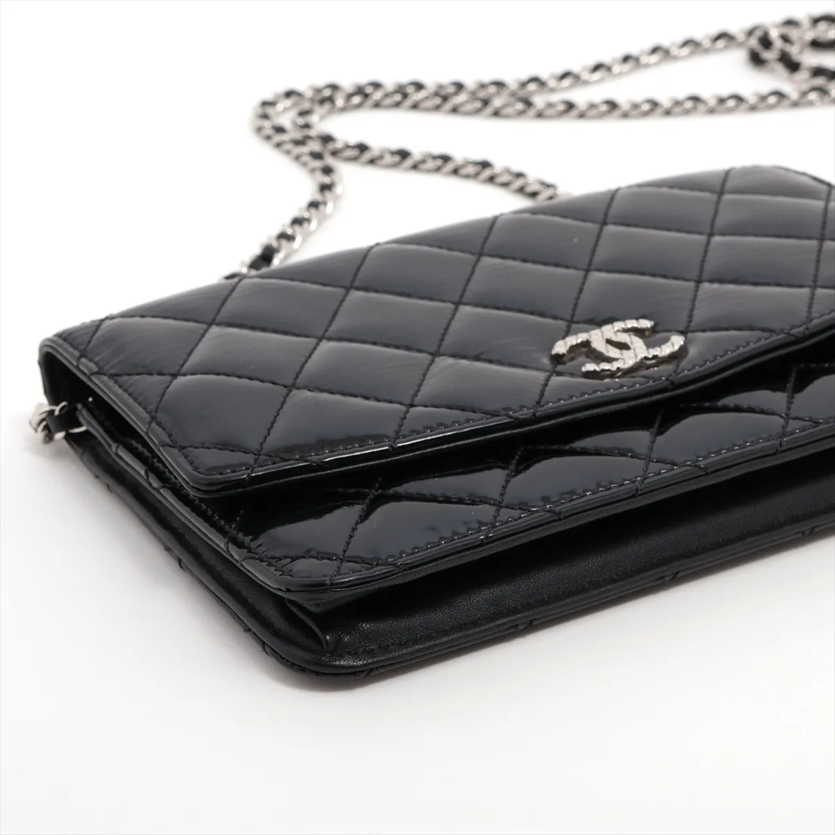 Matelasse Patent Leather Chain Wallet Black Silver Hardware 14684041 14th Series A48692 — view 4