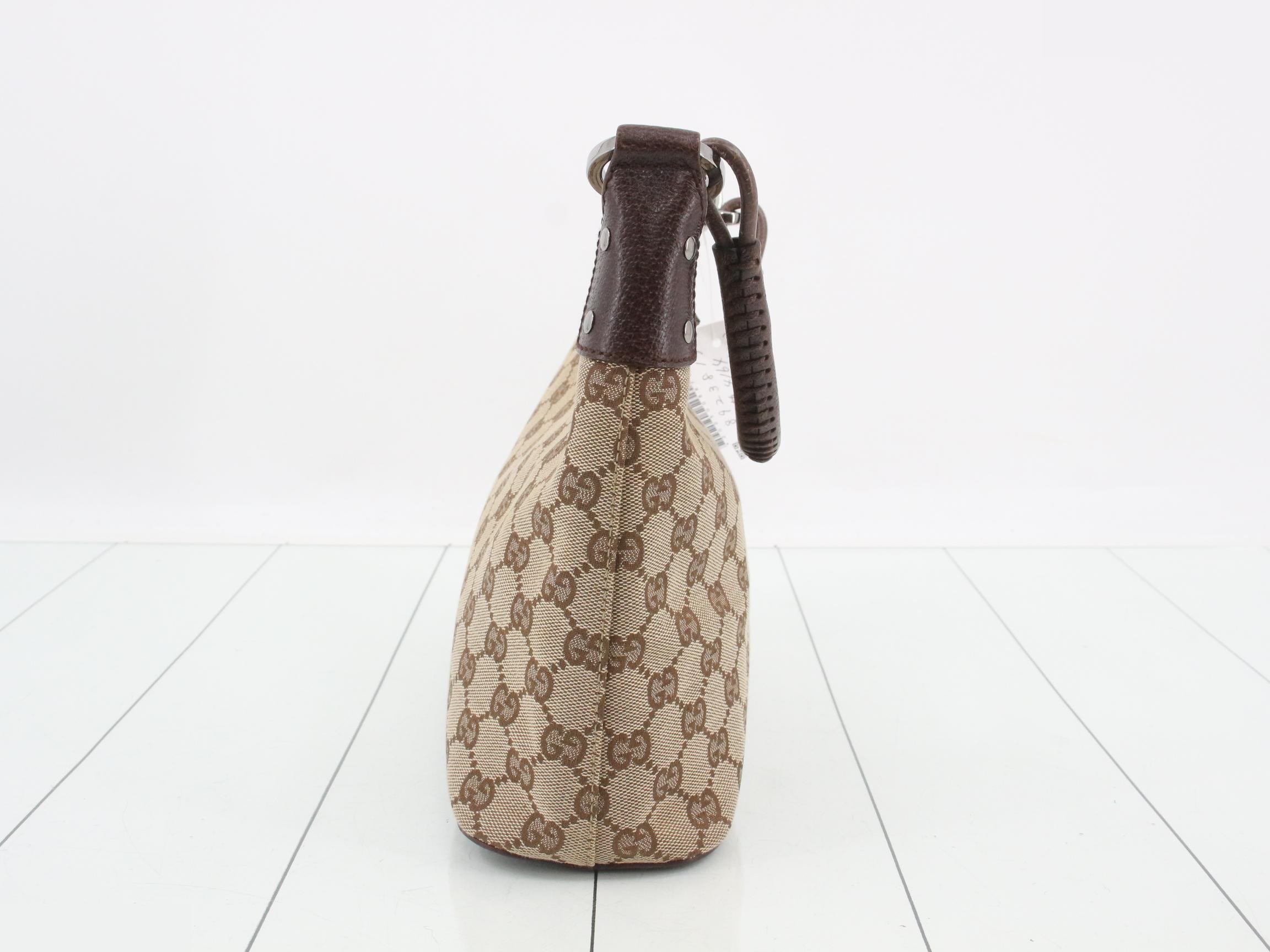 115002 GG Canvas One-Shoulder Bag — view 3