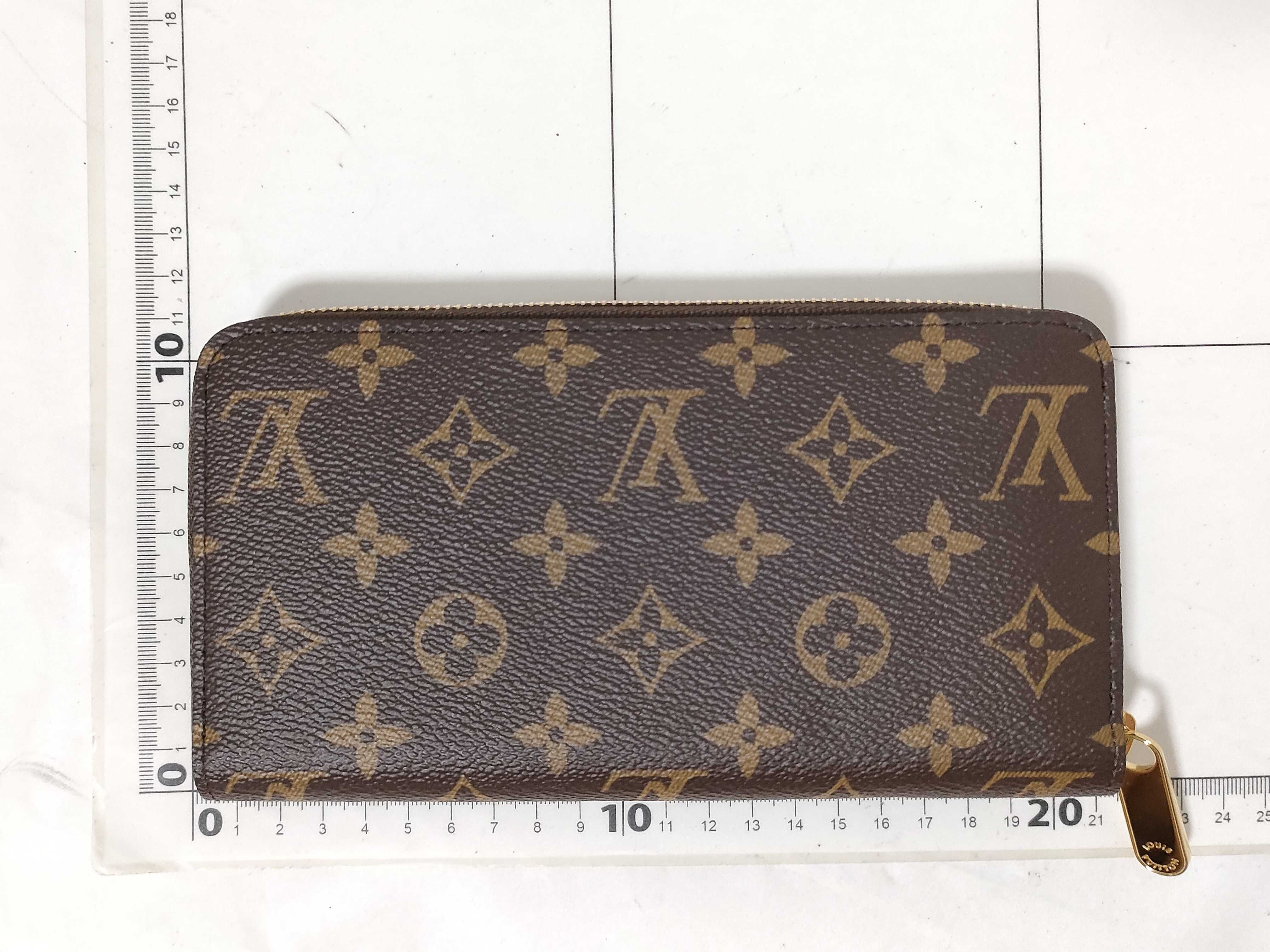 Monogram M28277 Zippy Wallet — view 2