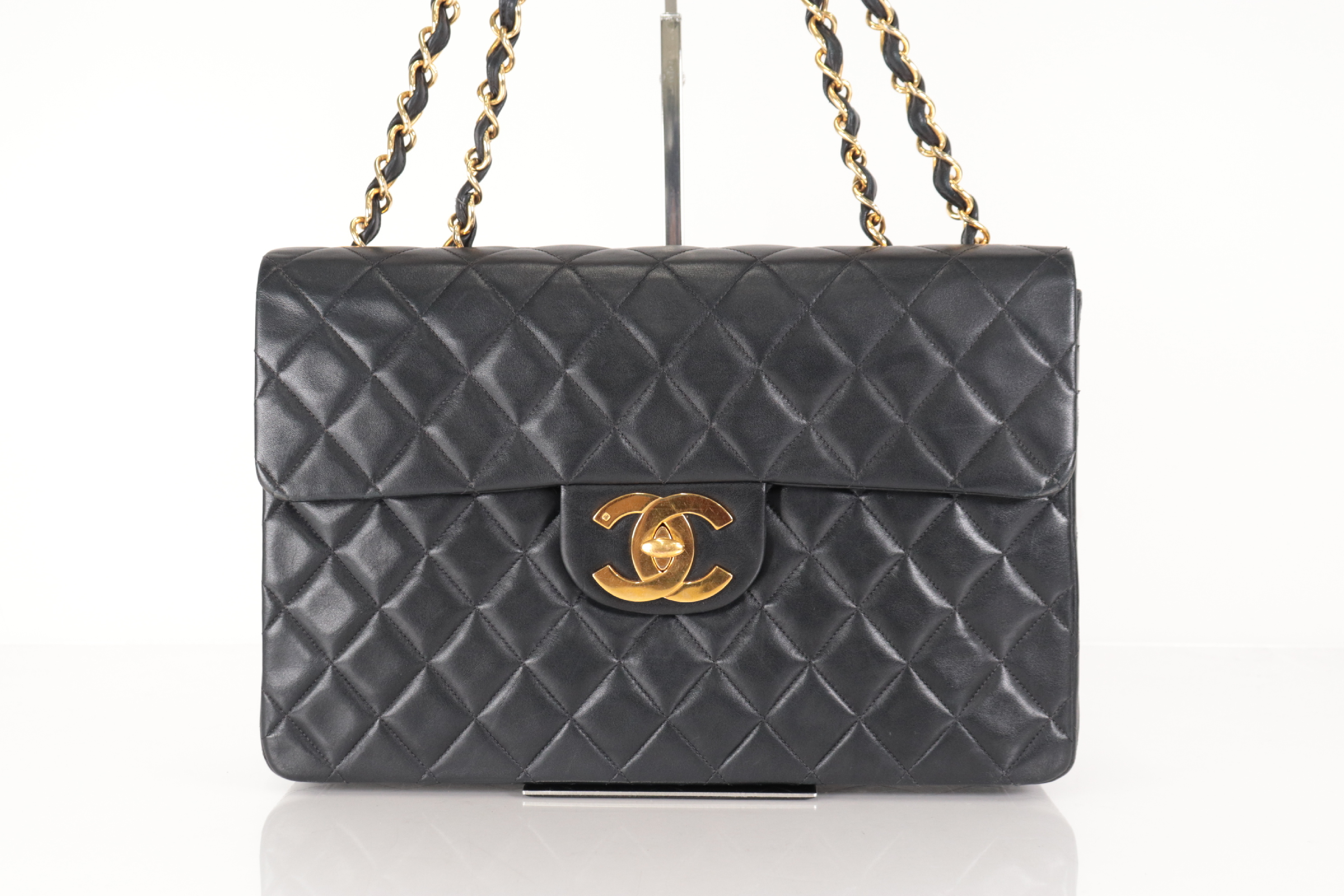 Matelassé Lambskin W30 Chain Shoulder Bag (No. 4) — view 2