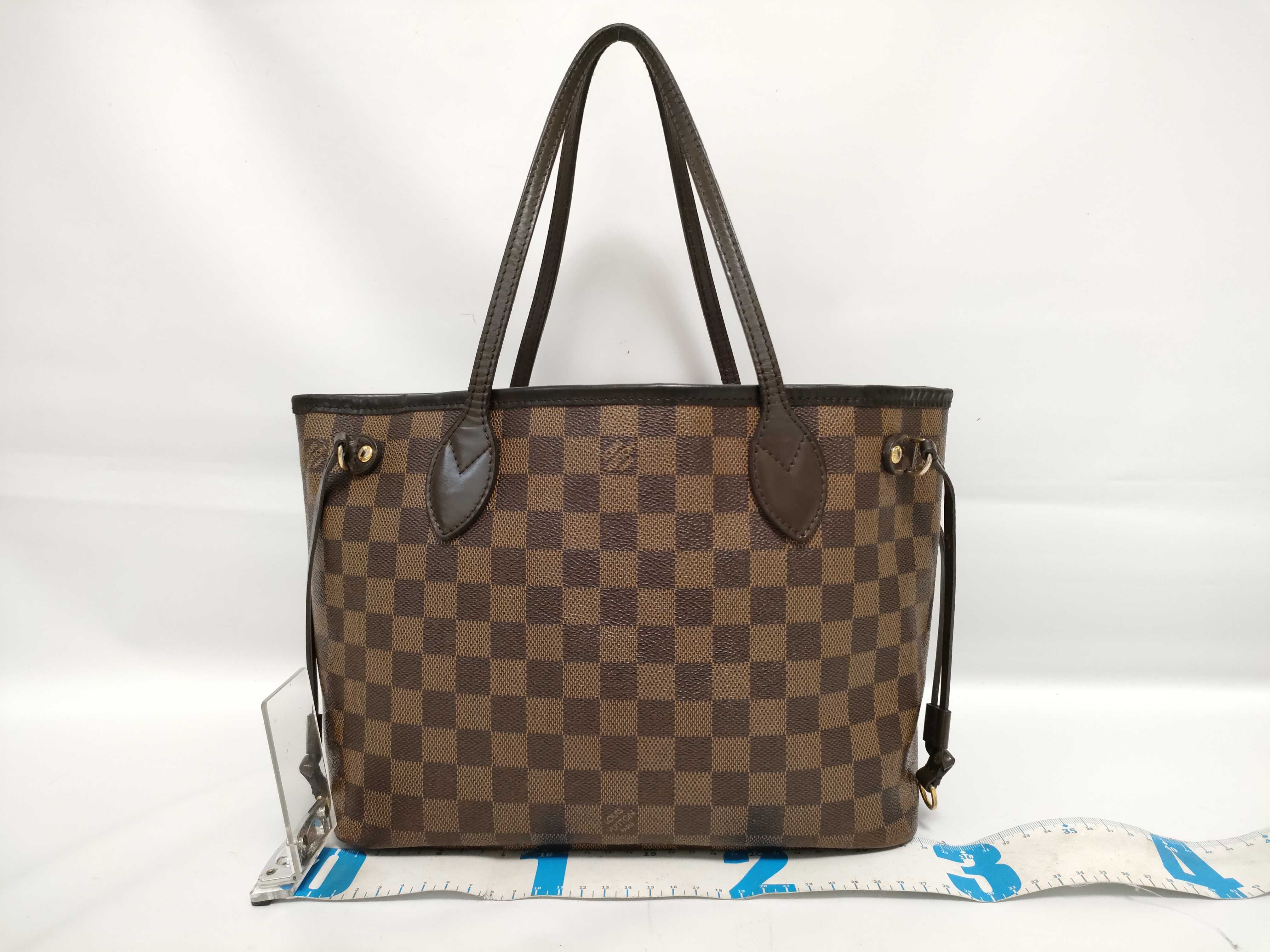 Damier Neverfull PM Shoulder Handbag (Damier Leather) — view 2