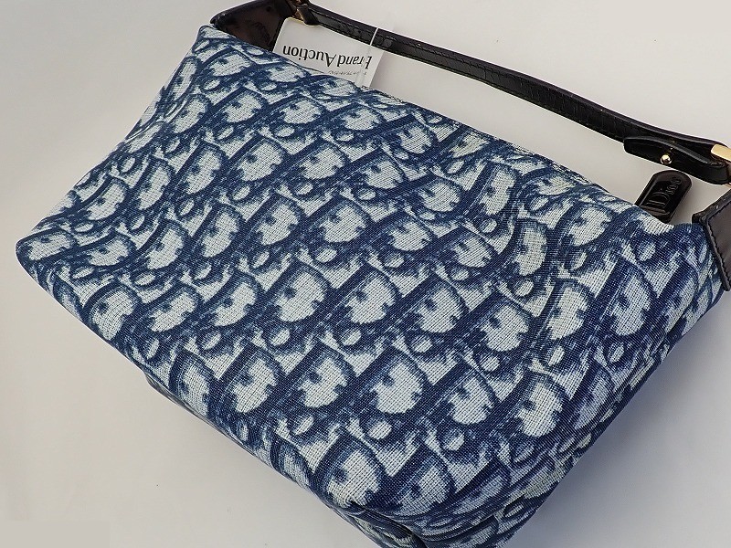 Trotter Pouch — view 2
