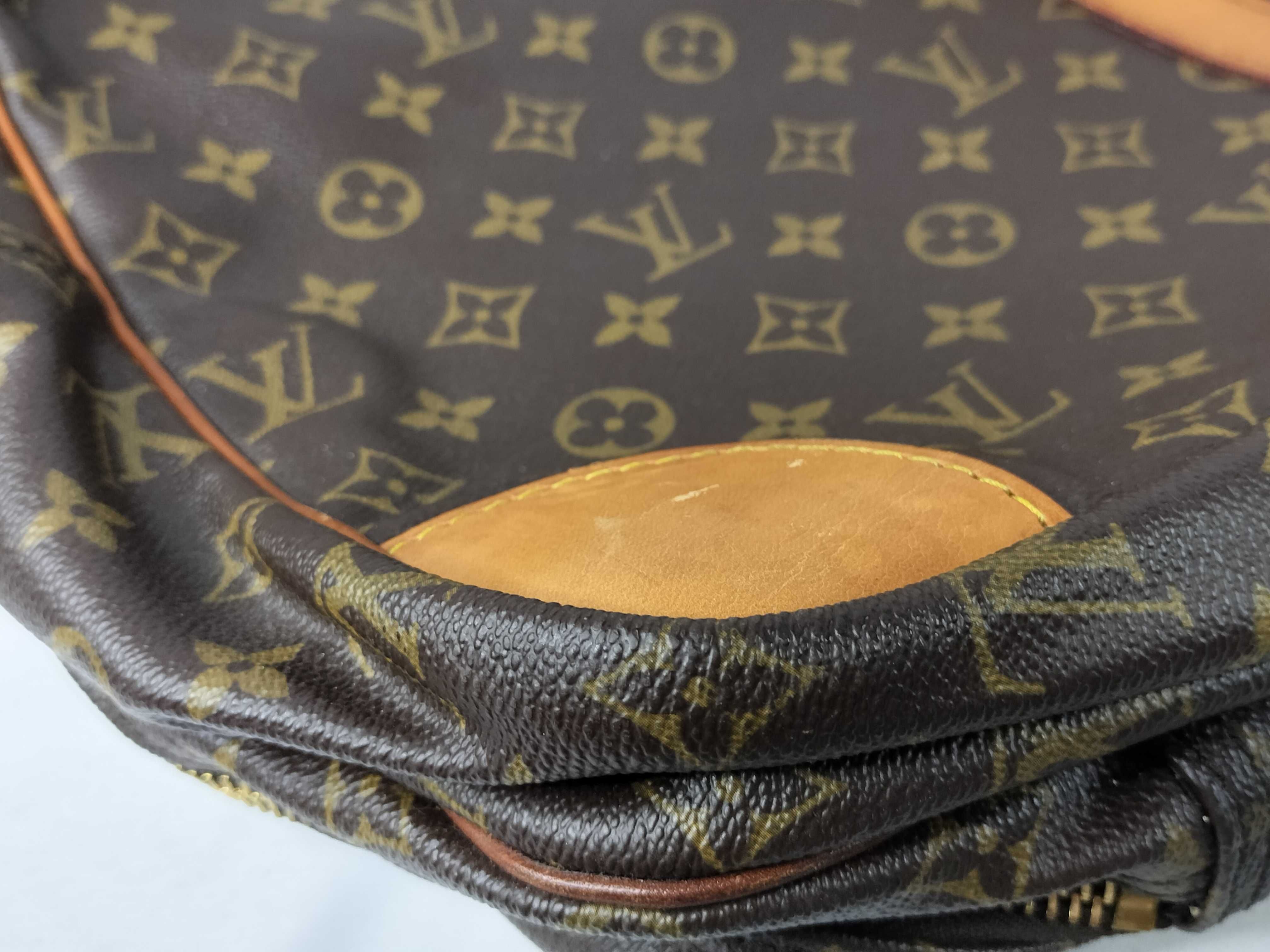 Monogram Vuitton Sirius Handbag Boston Bag — view 7
