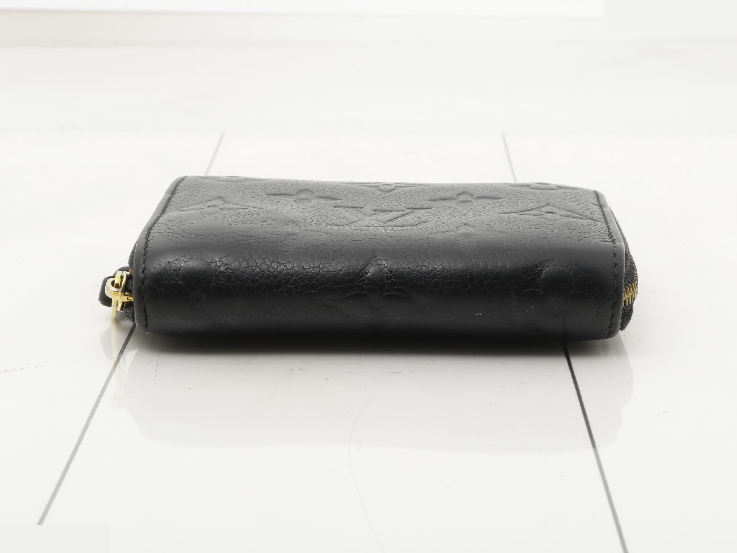 Coin case — view 3