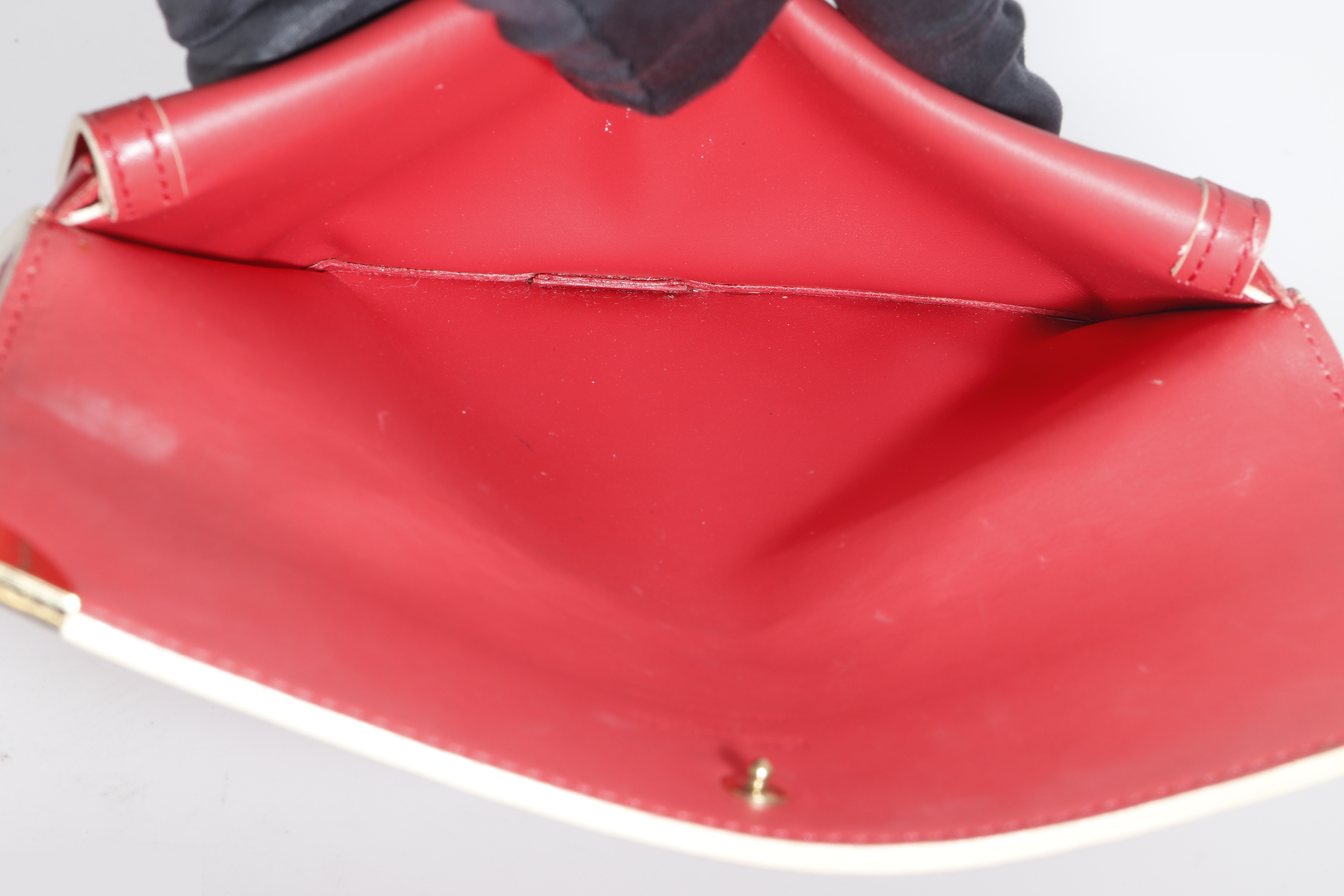 SARAH WALLET RED CALFSKIN GHW — view 10