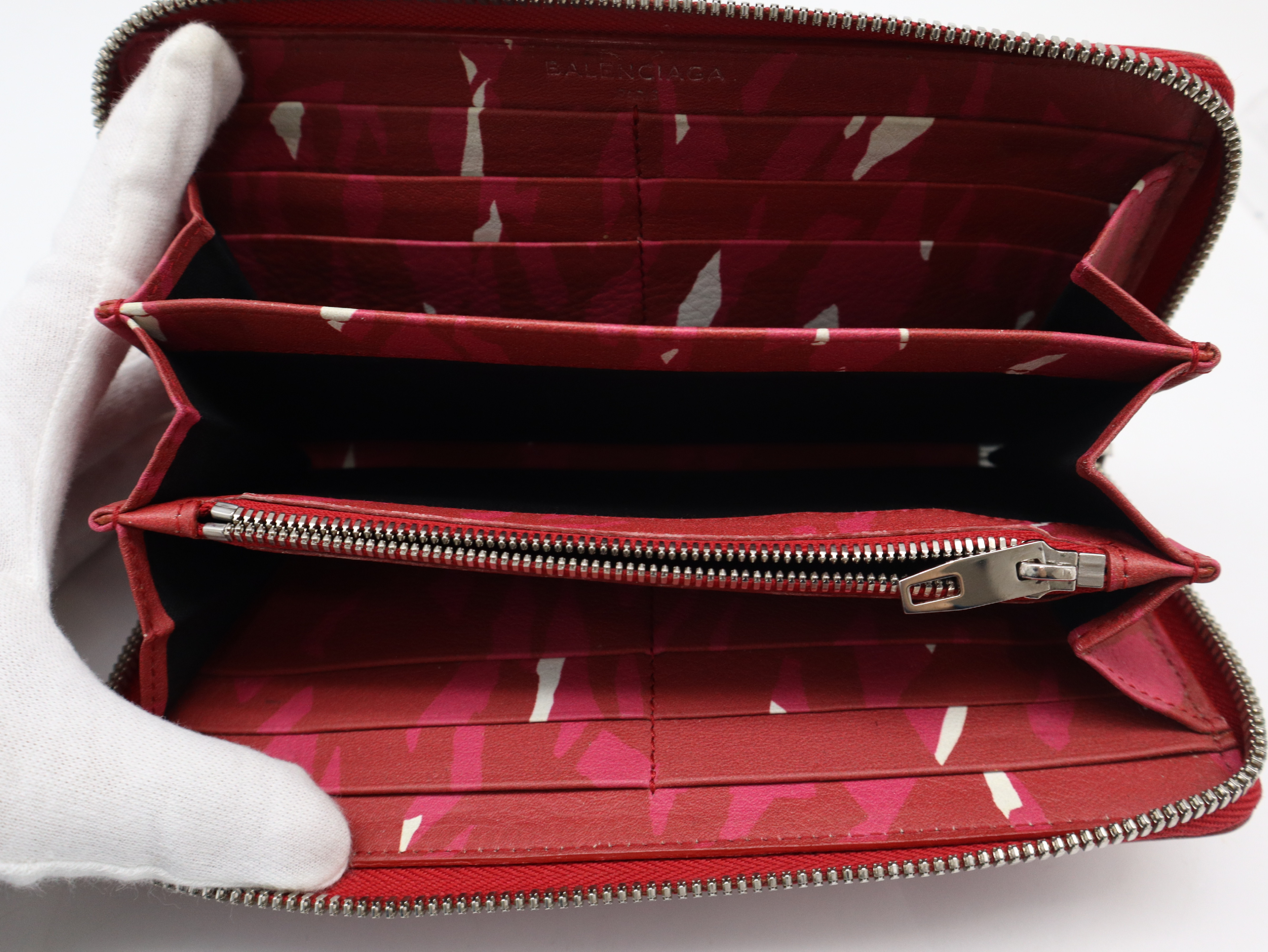 Leather Round Zipper Gradient Red Wallet — view 8