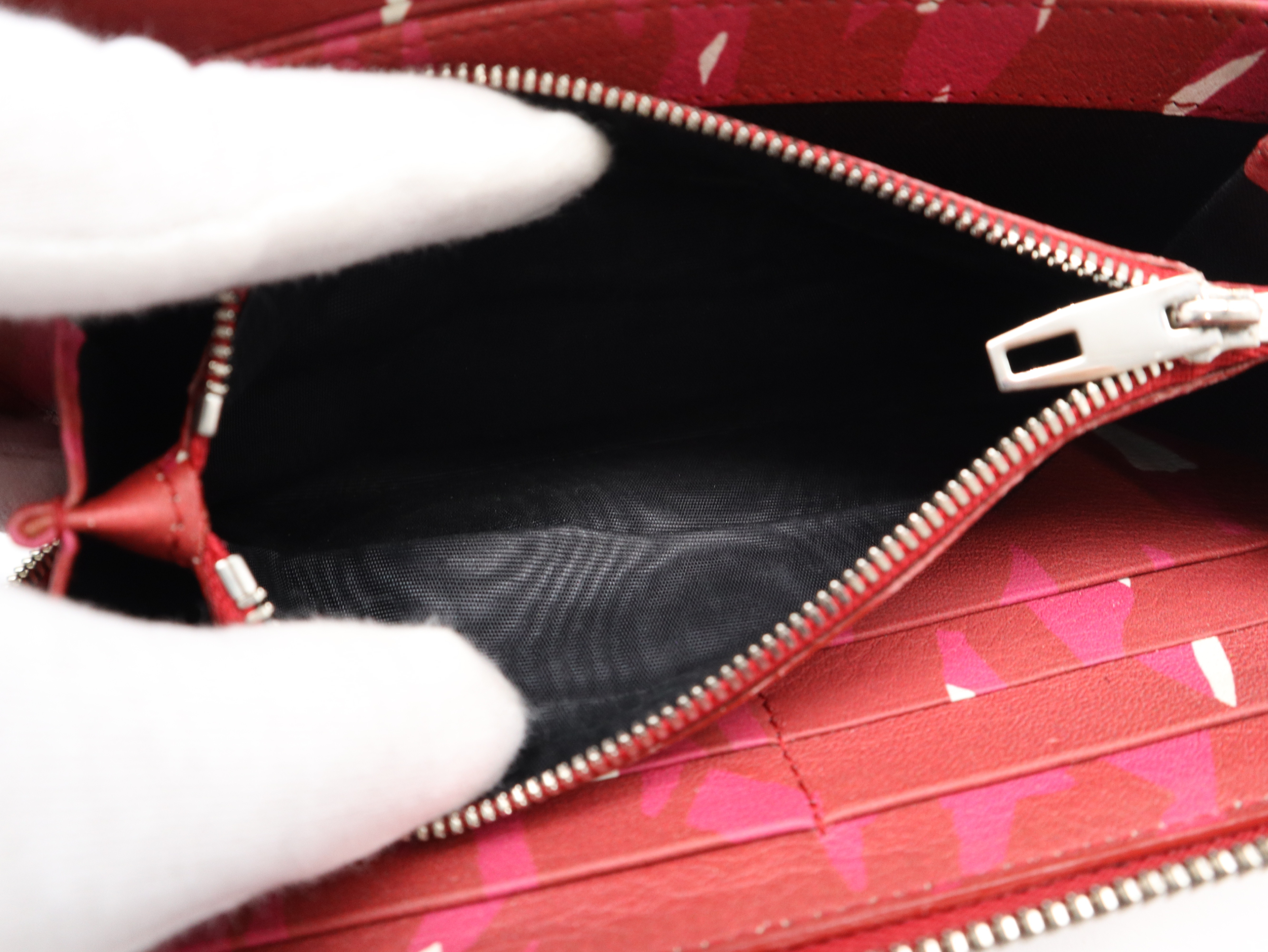 Leather Round Zipper Gradient Red Wallet — view 10