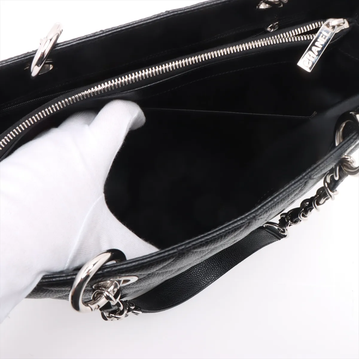 GST caviar skin chain tote bag black silver hardware 15646739 15th series — view 11