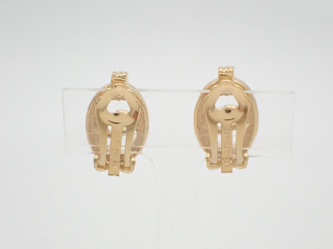 Other lines: Precious metals and earrings — view 2