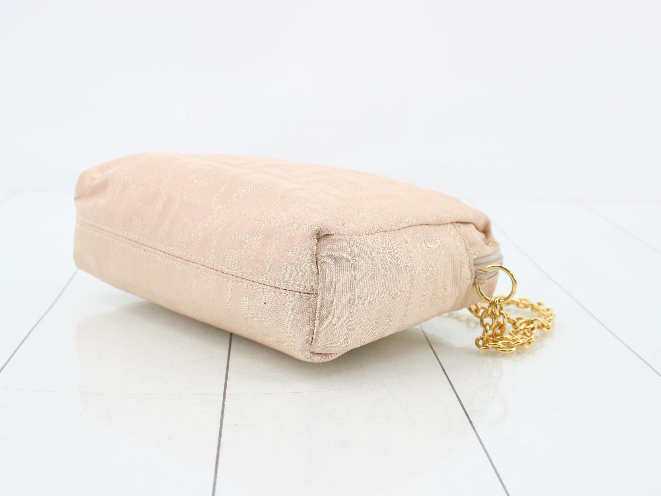 Zucca Chain Semi-Shoulder Bag — view 6
