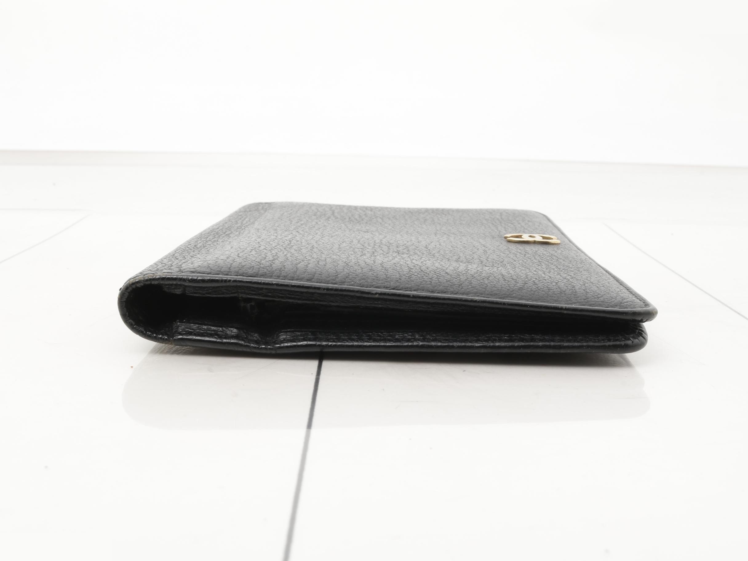 Leather bi-fold wallet — view 3
