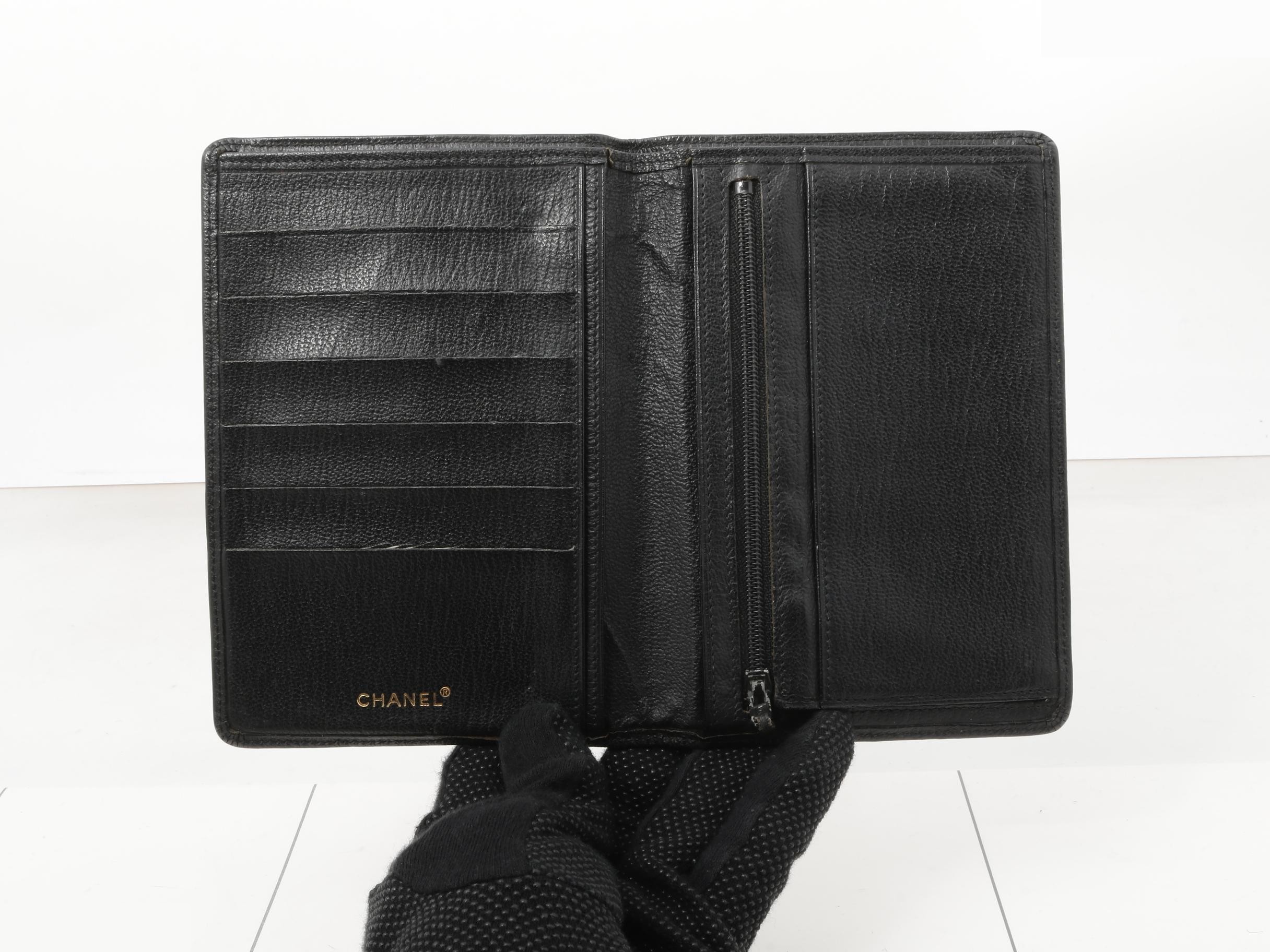 Leather bi-fold wallet — view 4