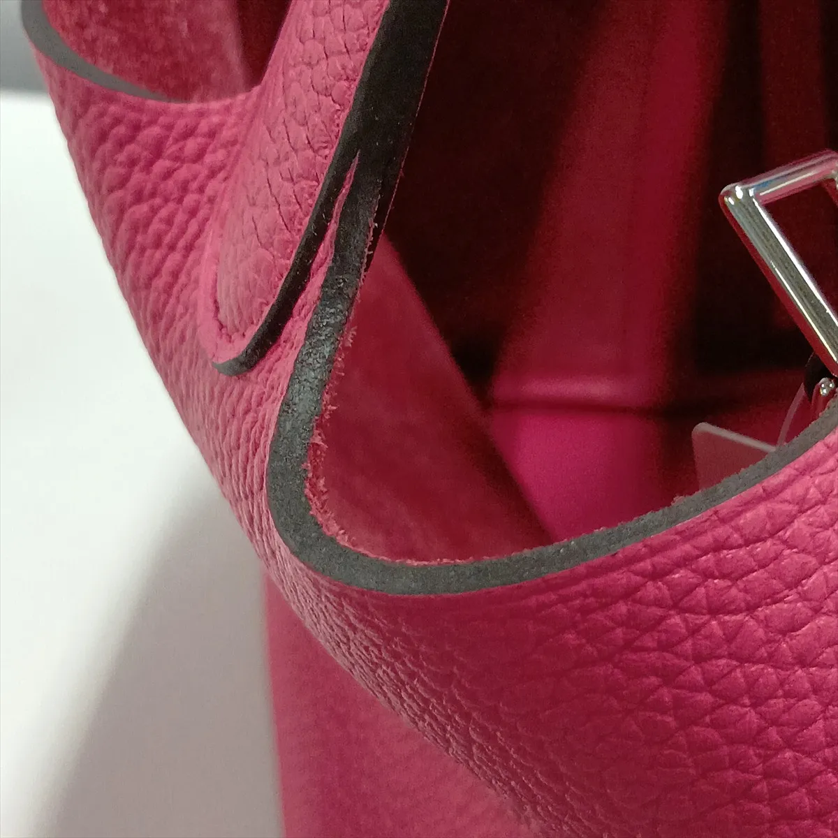 Picotin Lock 22 MM Taurillon Clemence Rose Shocking Silver Hardware Z: 2021 — view 11