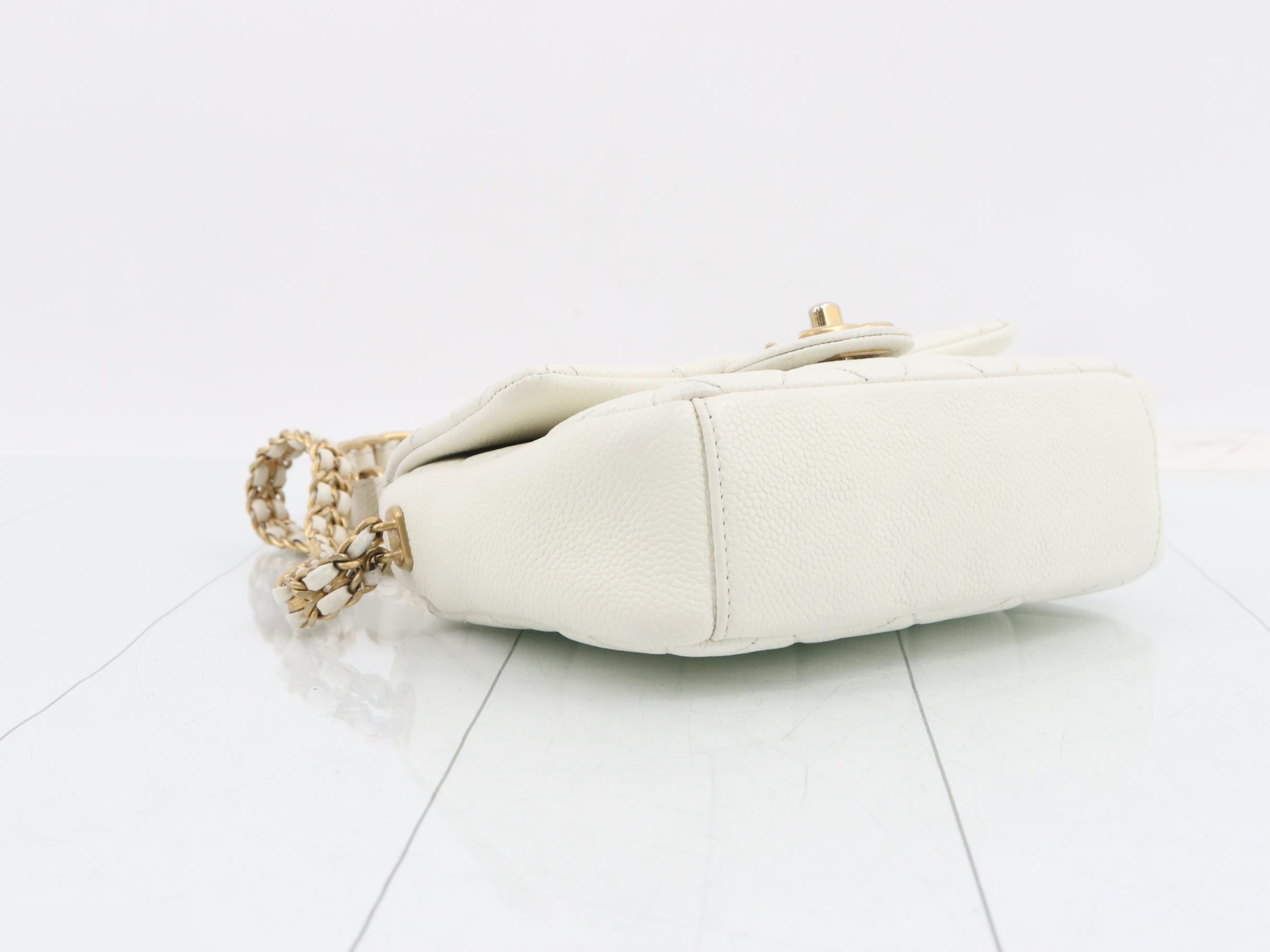 Matelassé Chain Shoulder Bag, Caviar Leather, White — view 5