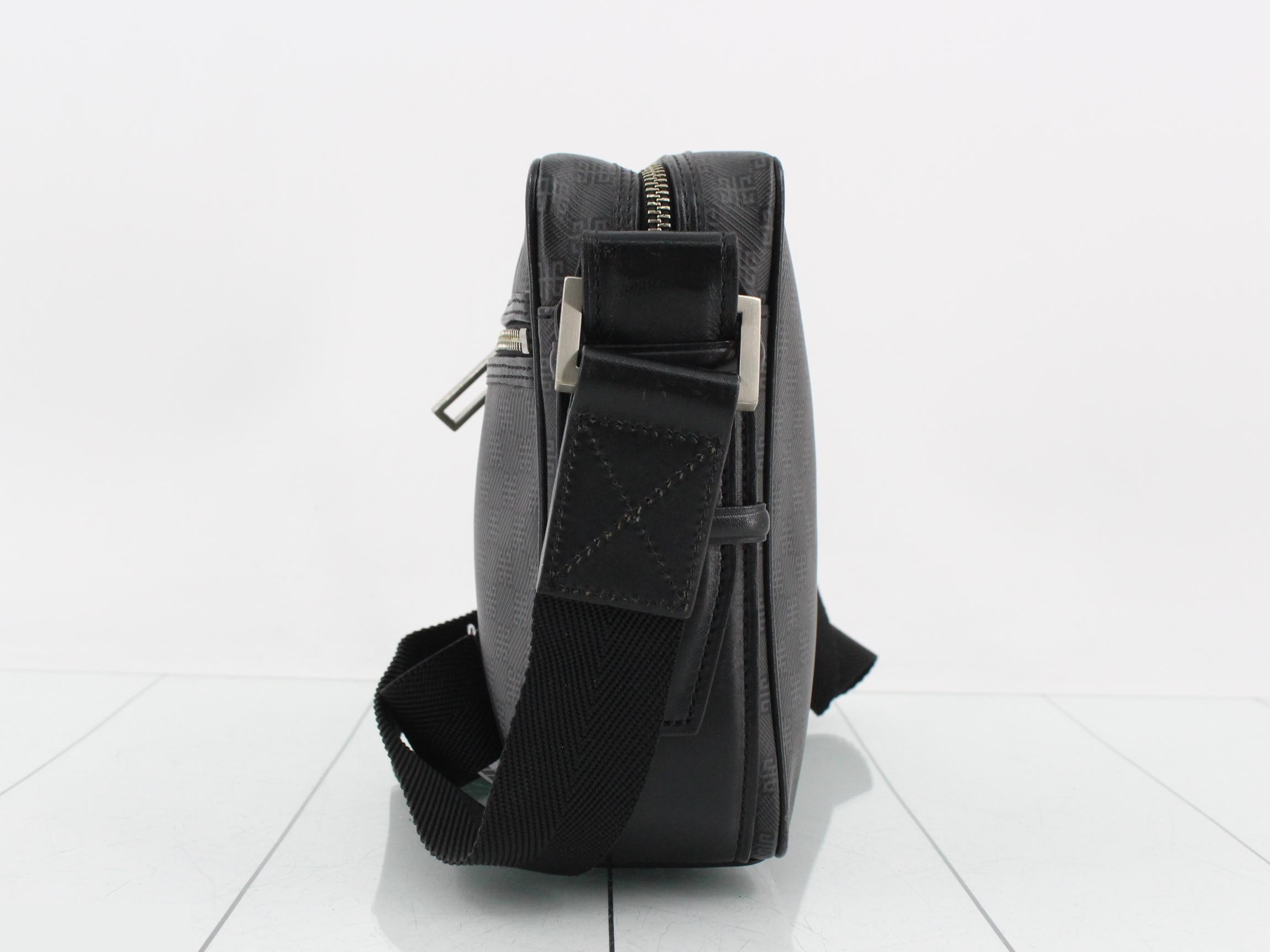 Shoulder bag — view 4