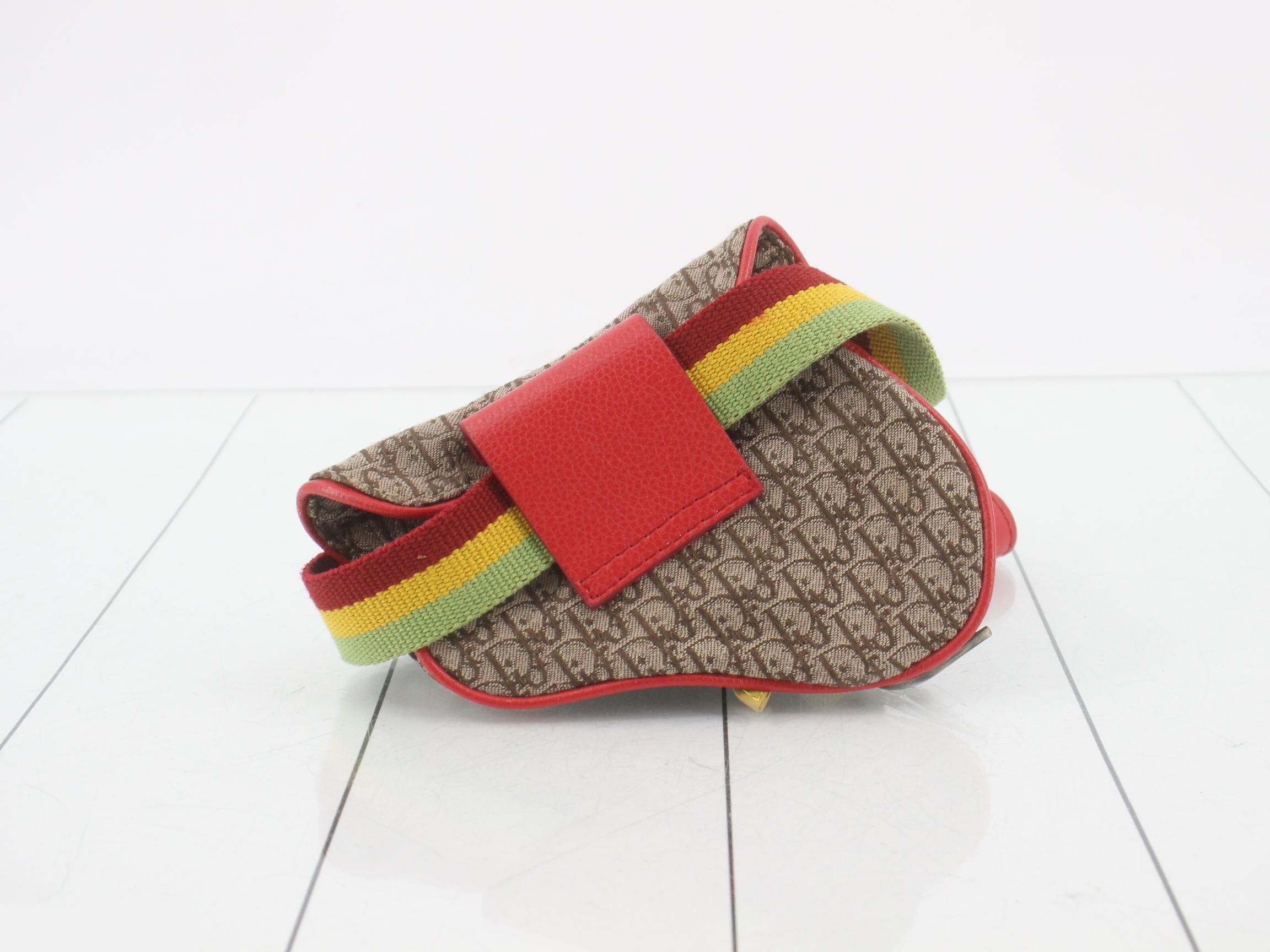 Trotter Rasta Saddle Canvas — view 2