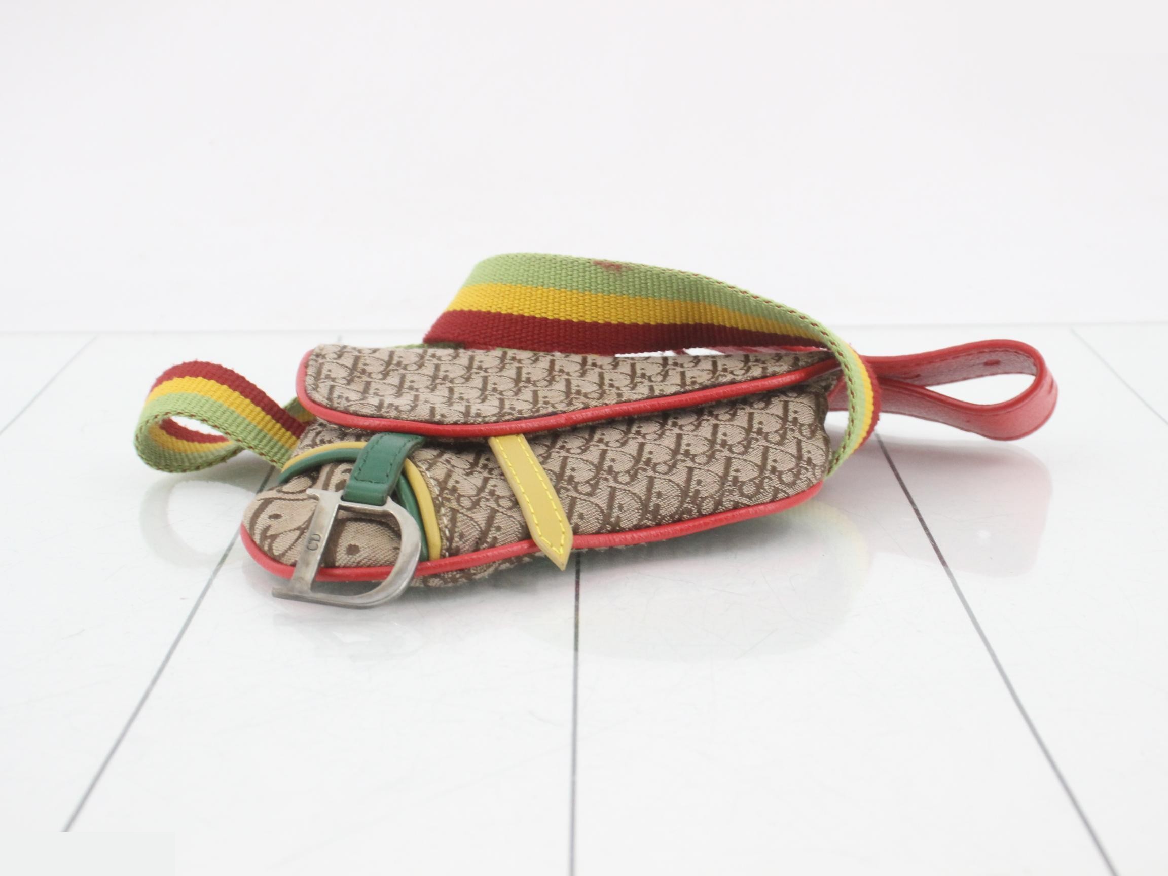 Trotter Rasta Saddle Canvas — view 3