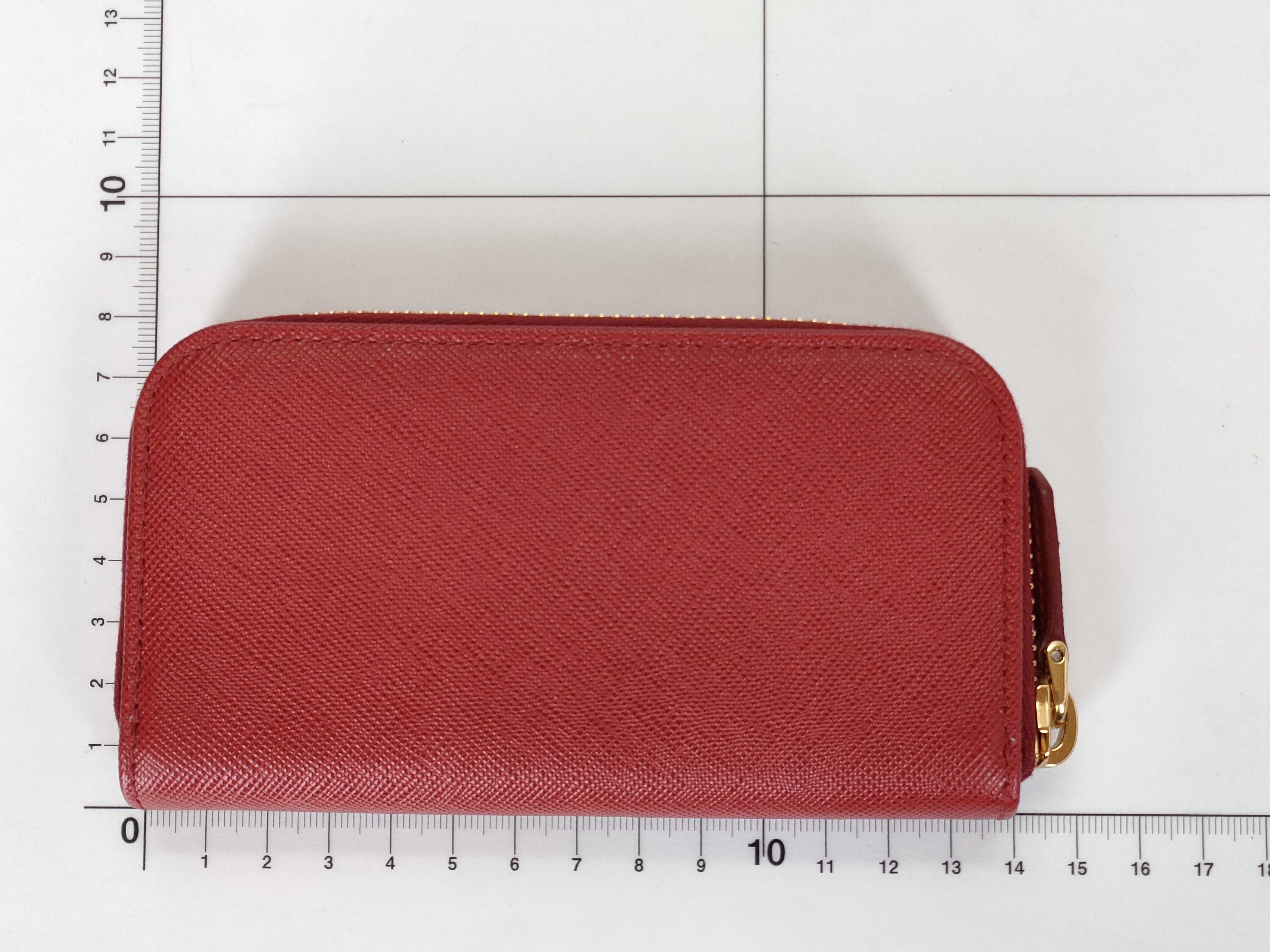 Saffiano Leather Round Zipper Key Case 1M0604 Key Case — view 2