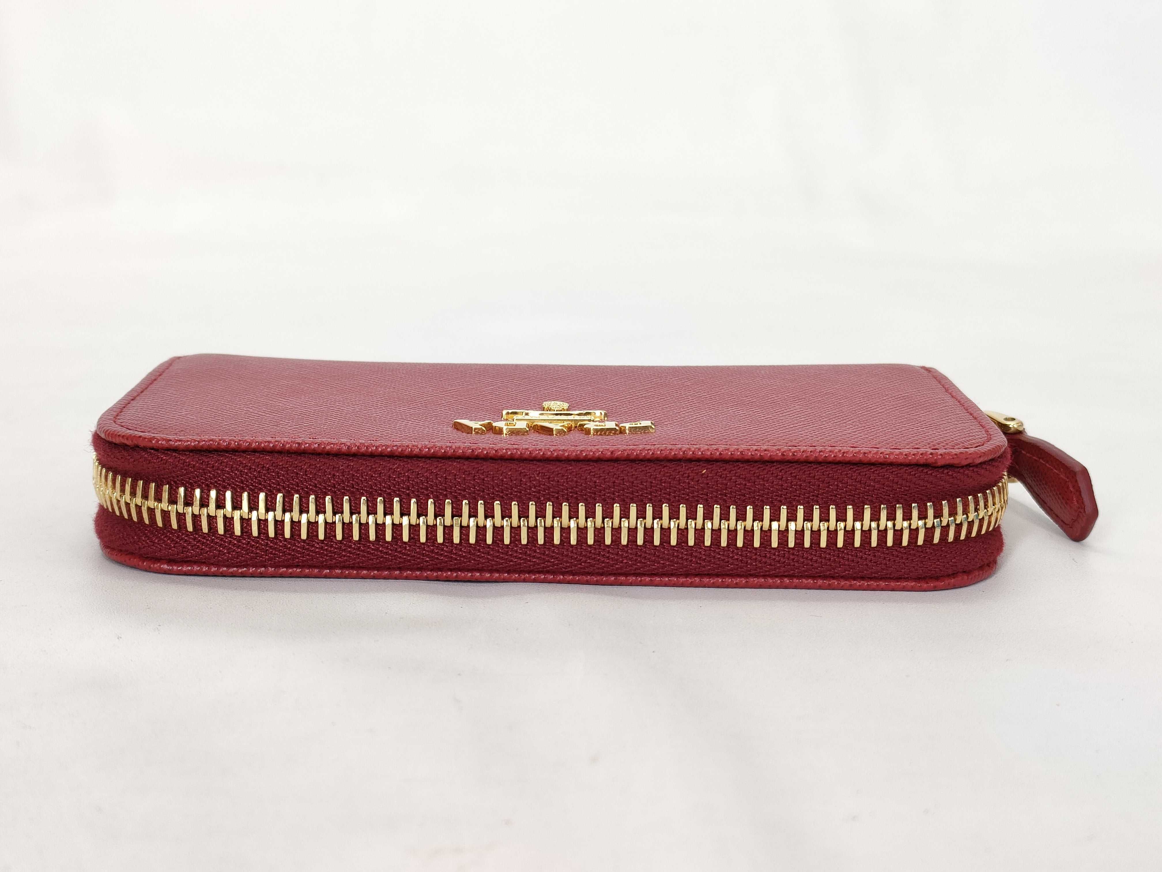 Saffiano Leather Round Zipper Key Case 1M0604 Key Case — view 6