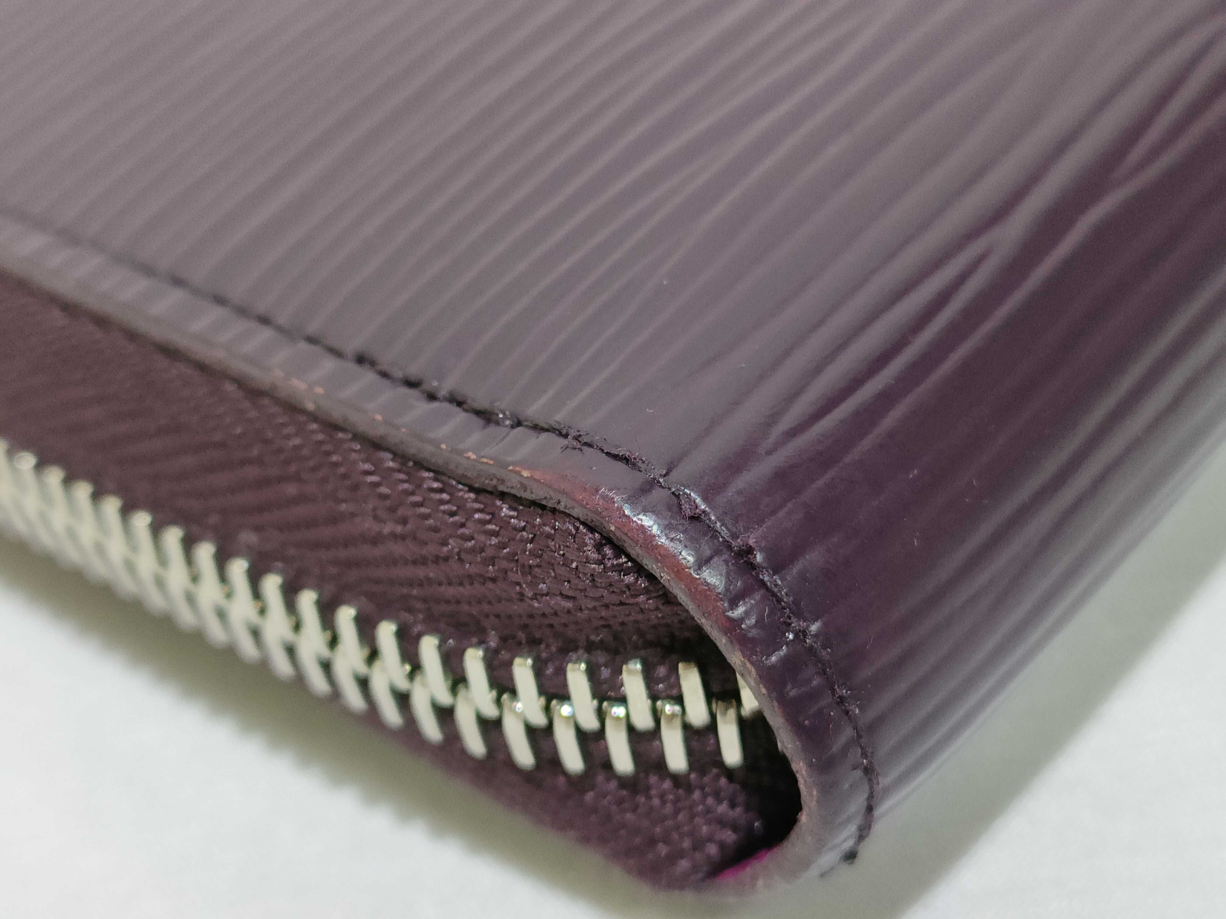 Epi Zippy Wallet Long Wallet Cassis M60434 CA2029 Wallet — view 4