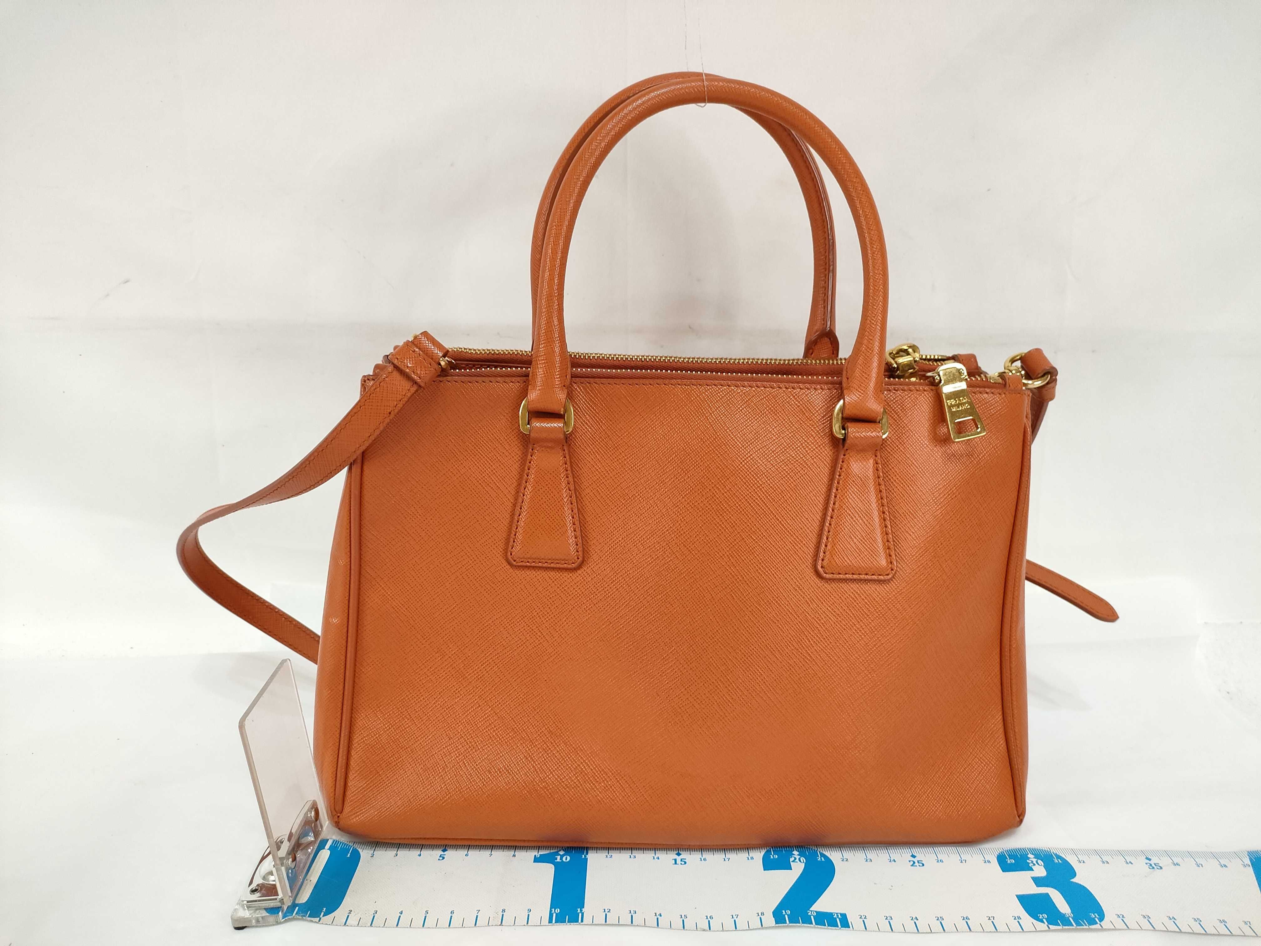 handbag — view 2
