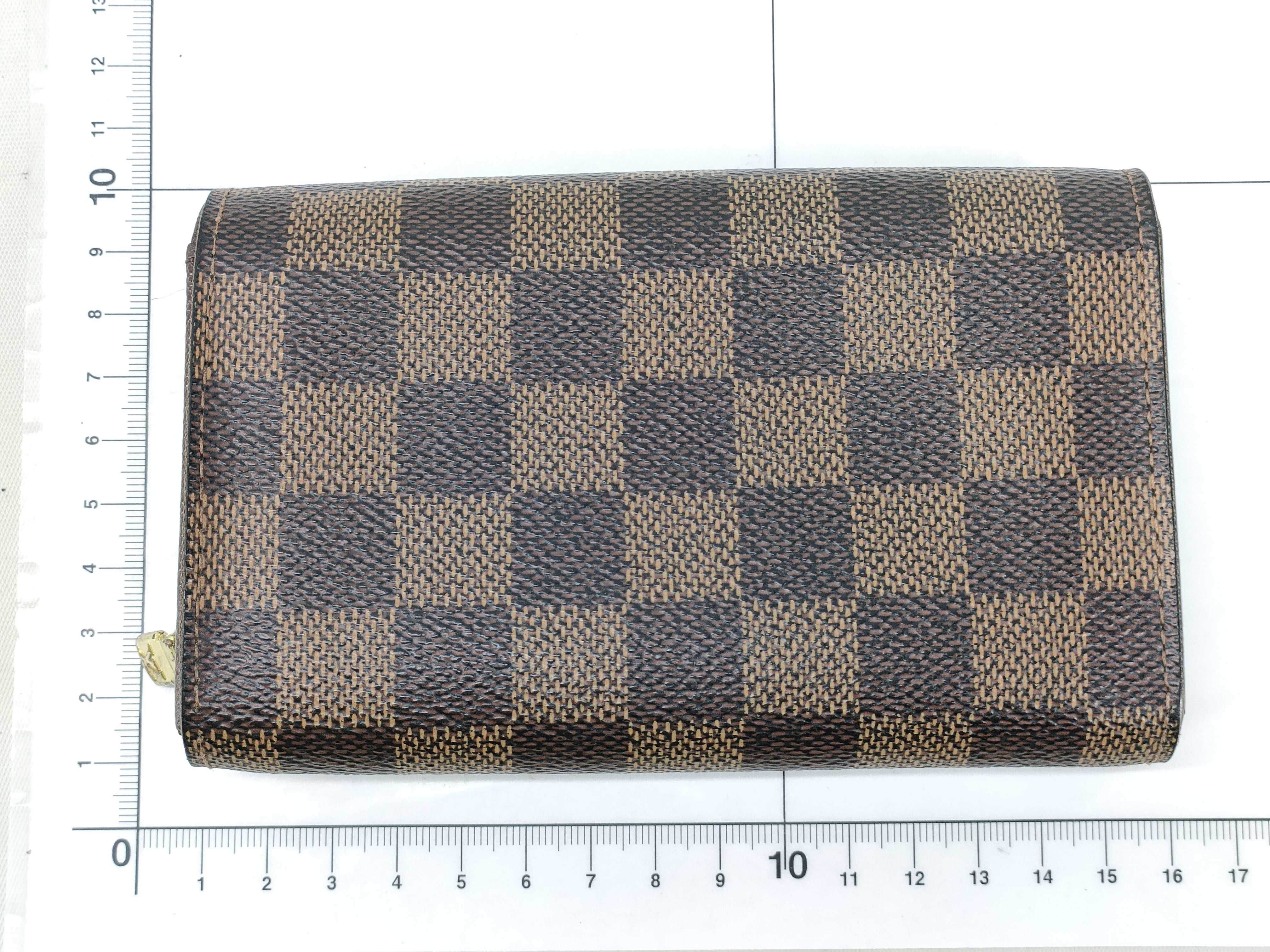 Damier Vuitton Damier Tresor Wallet — view 2