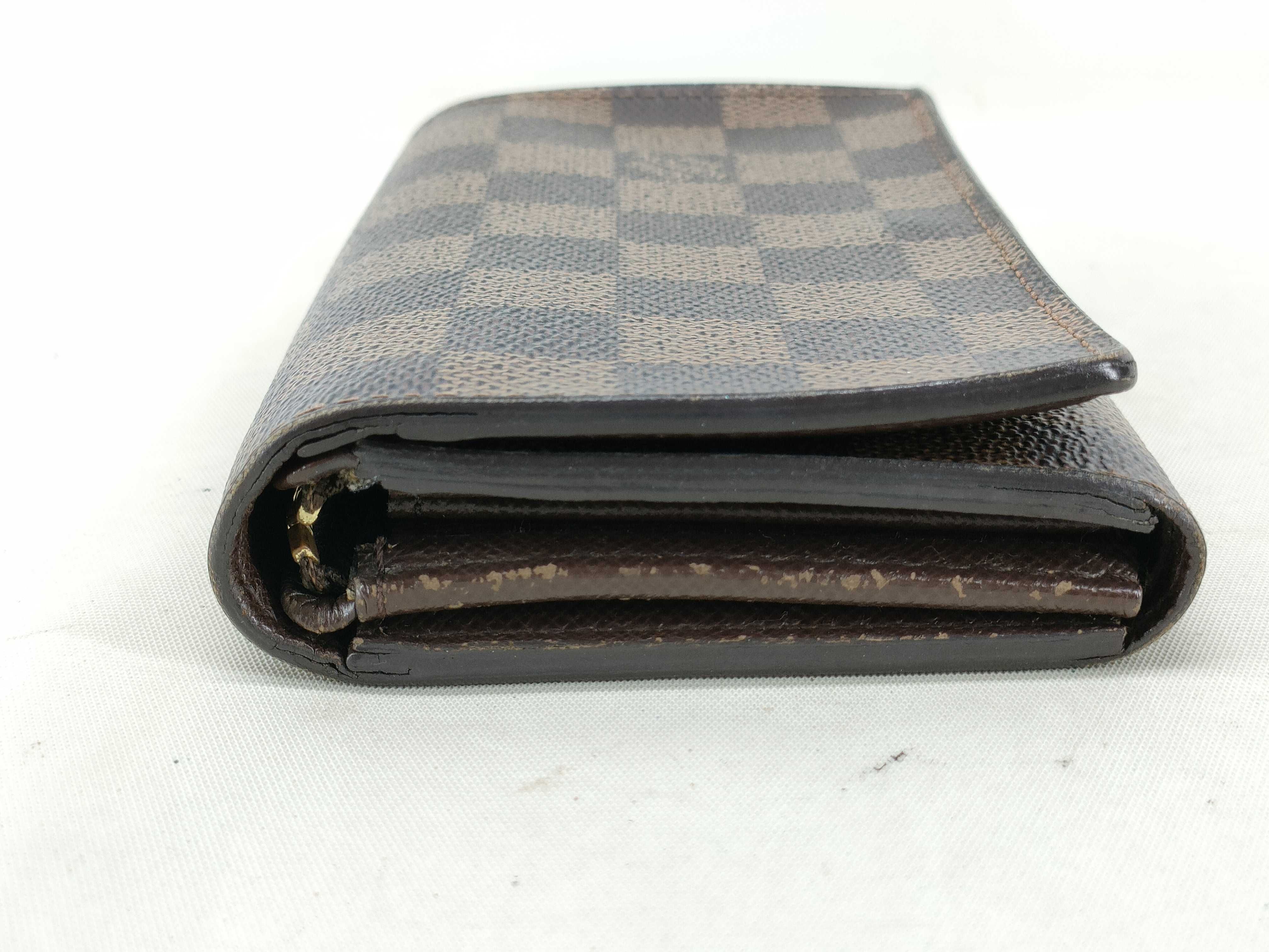 Damier Vuitton Damier Tresor Wallet — view 5