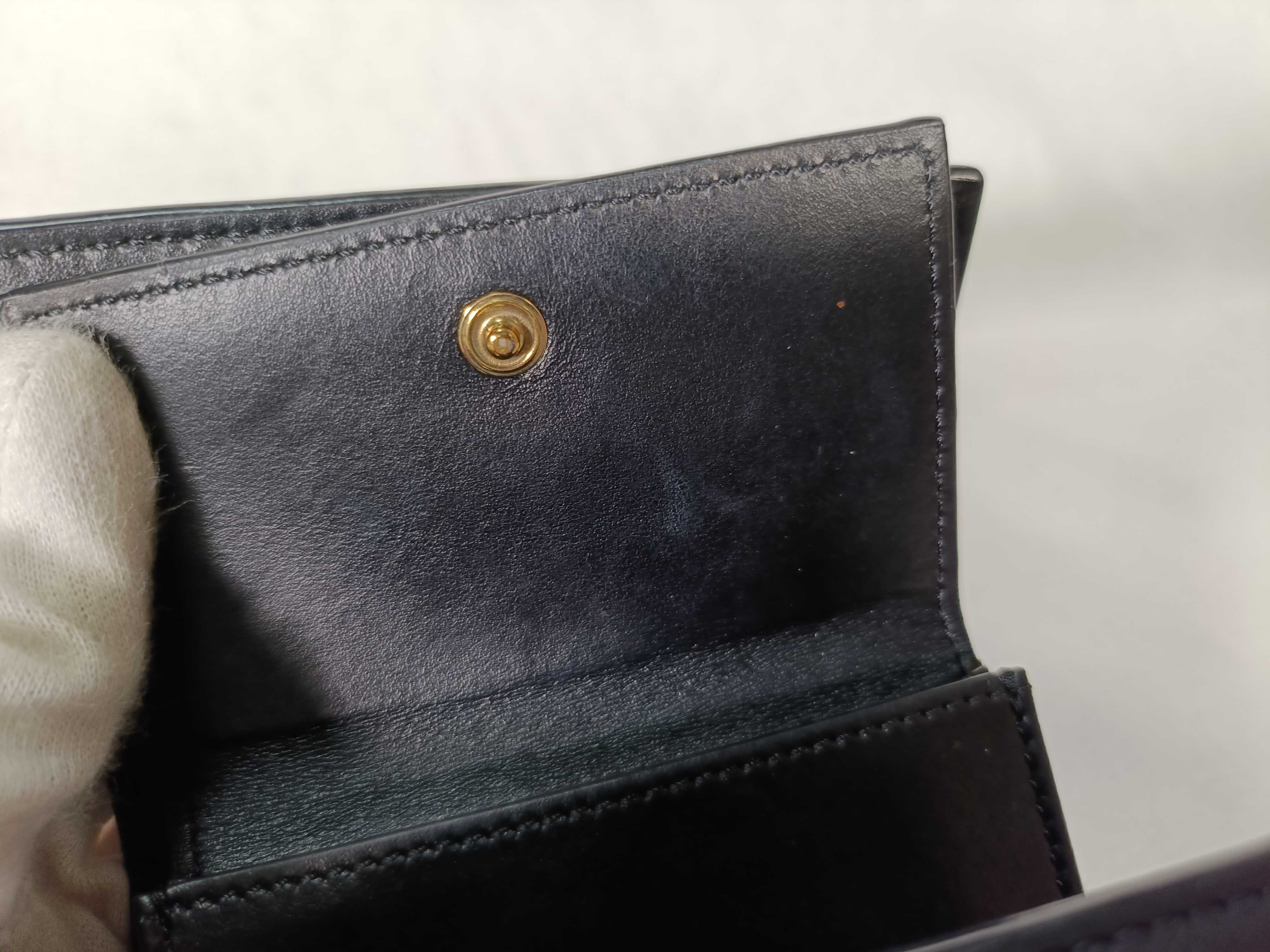 Small Trifold Wallet / Purse — view 11
