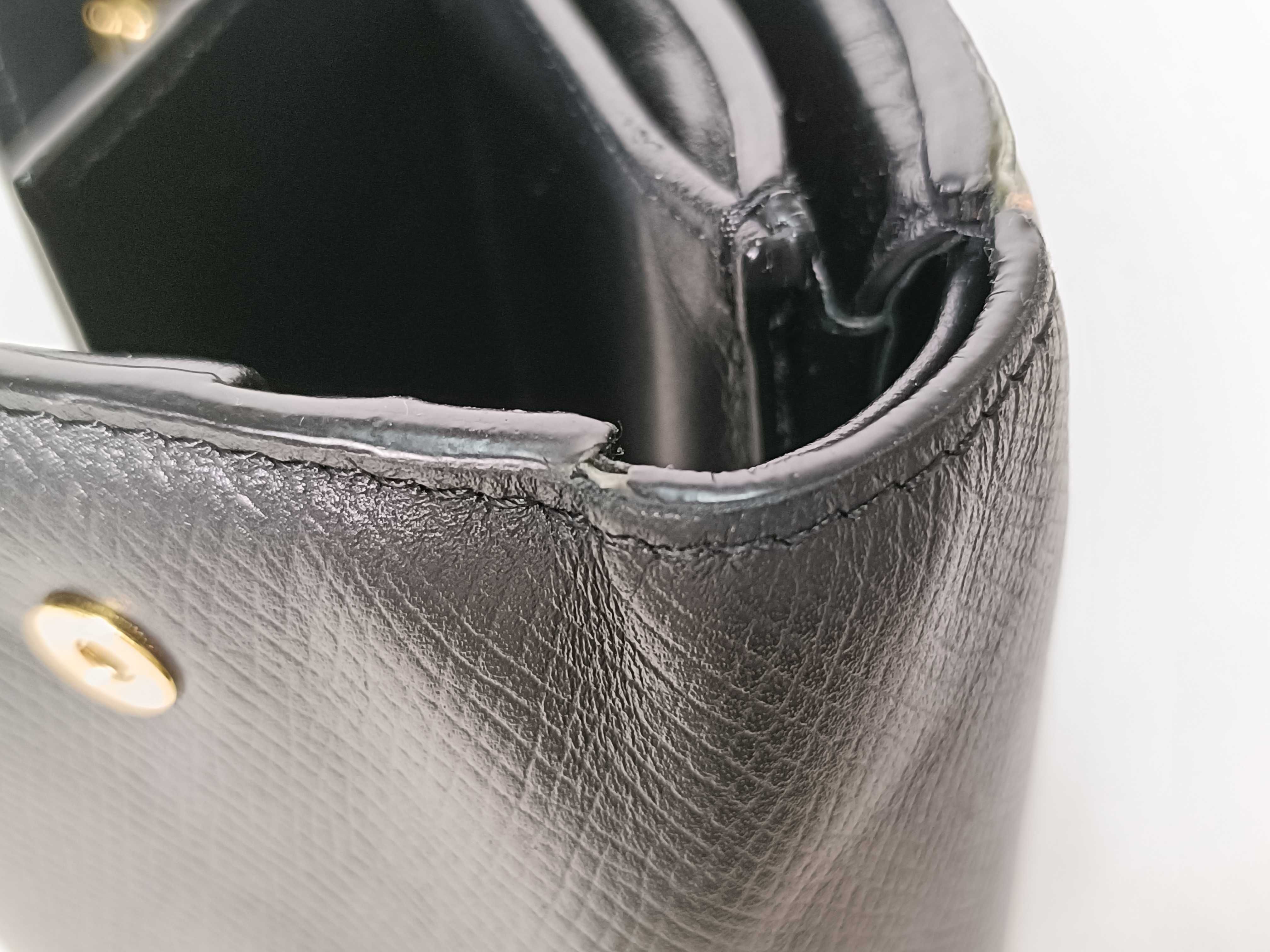 Small Trifold Wallet / Purse — view 12
