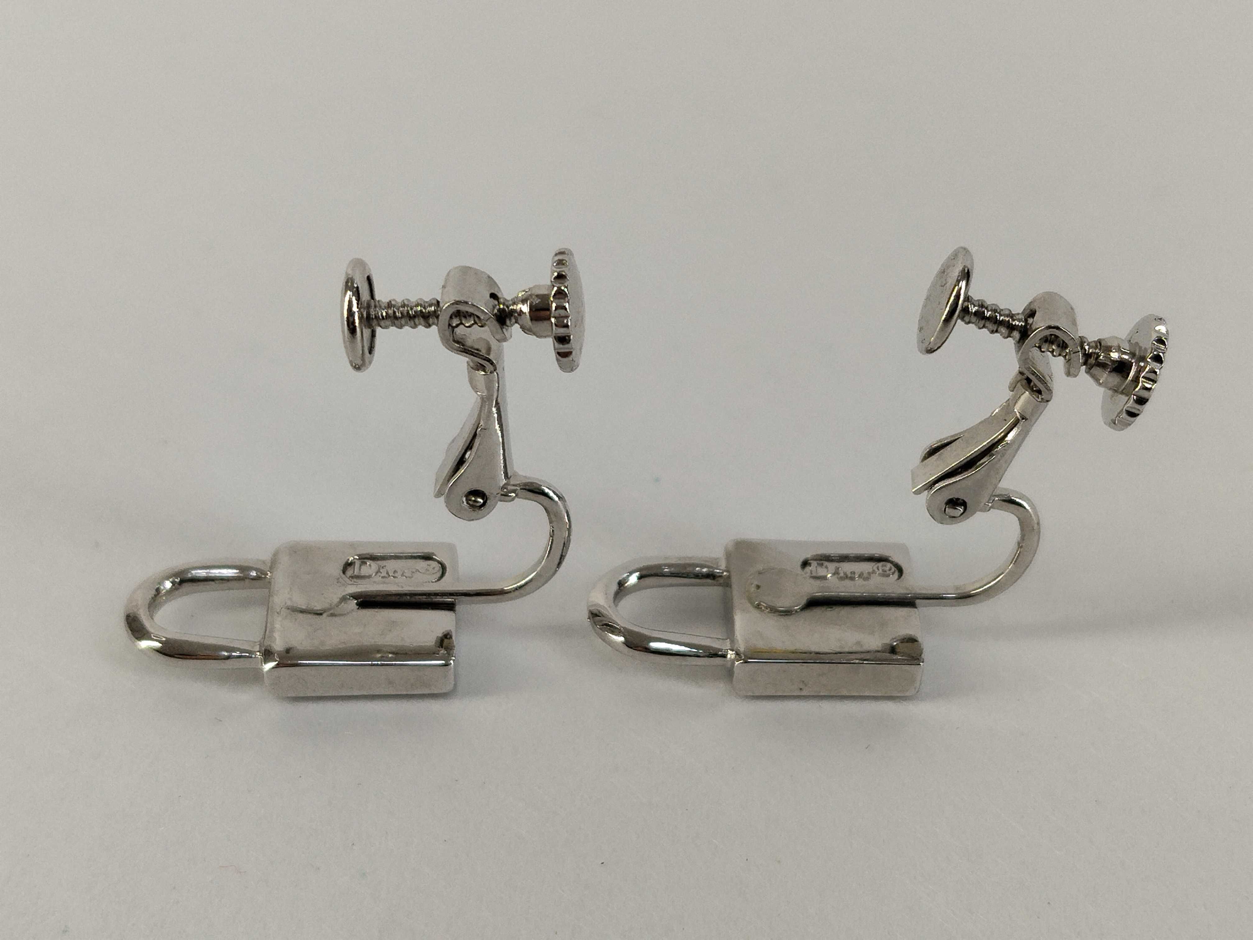 logo padlock silver earrings — view 4