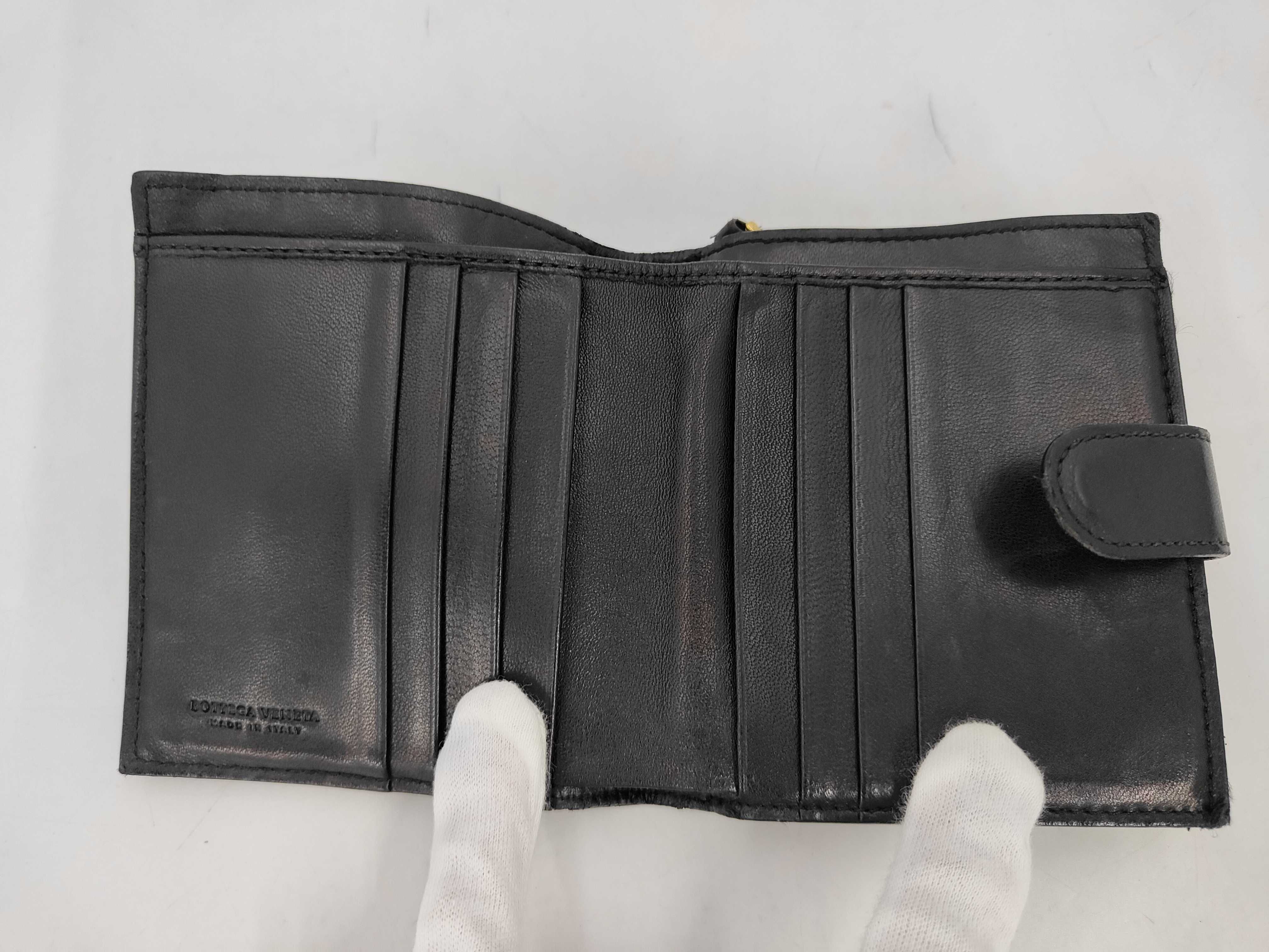 Folding Wallet Intrecciato Leather Black Wallet — view 5