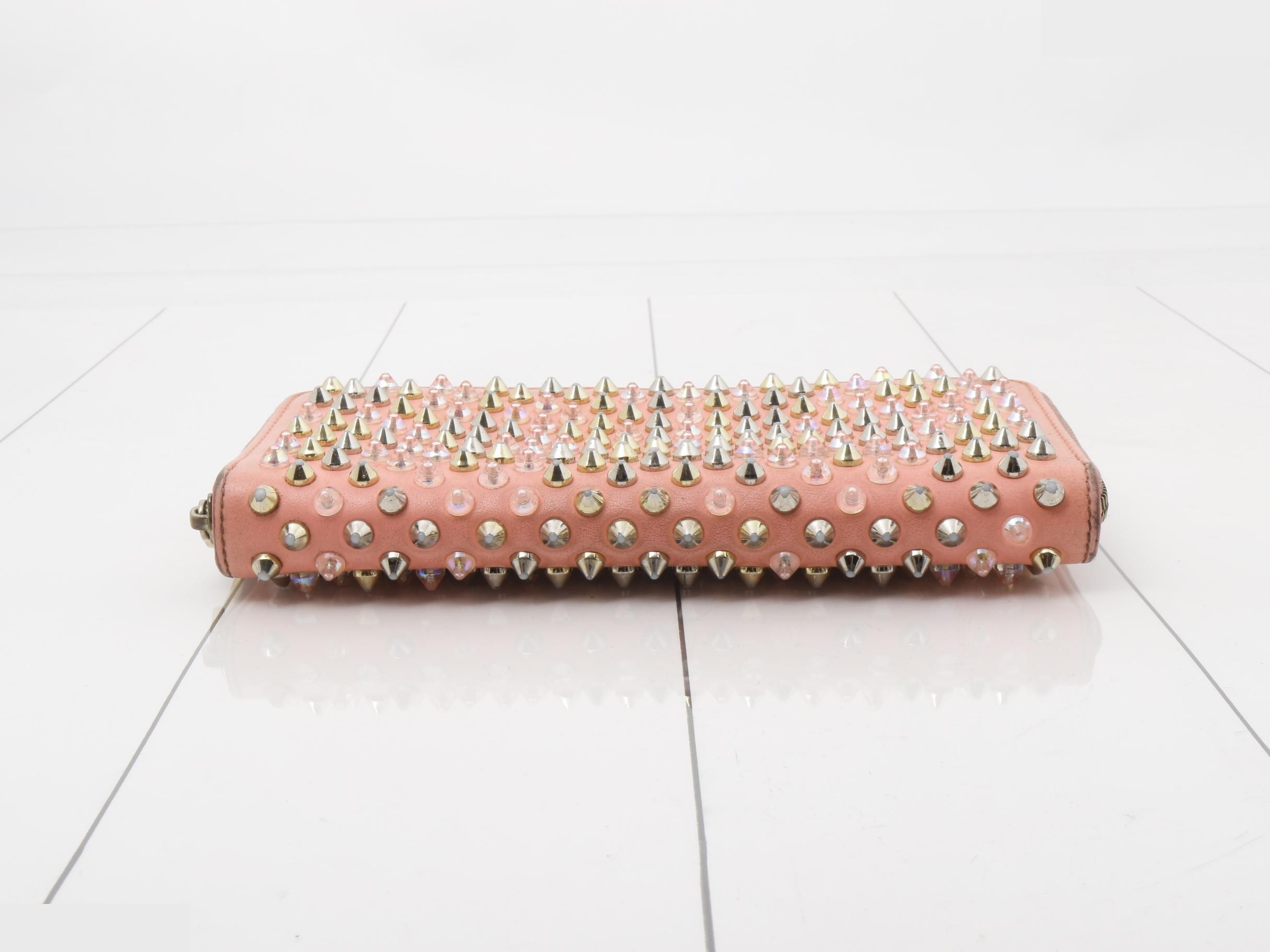 Other lines: Bags and Wallets — view 3