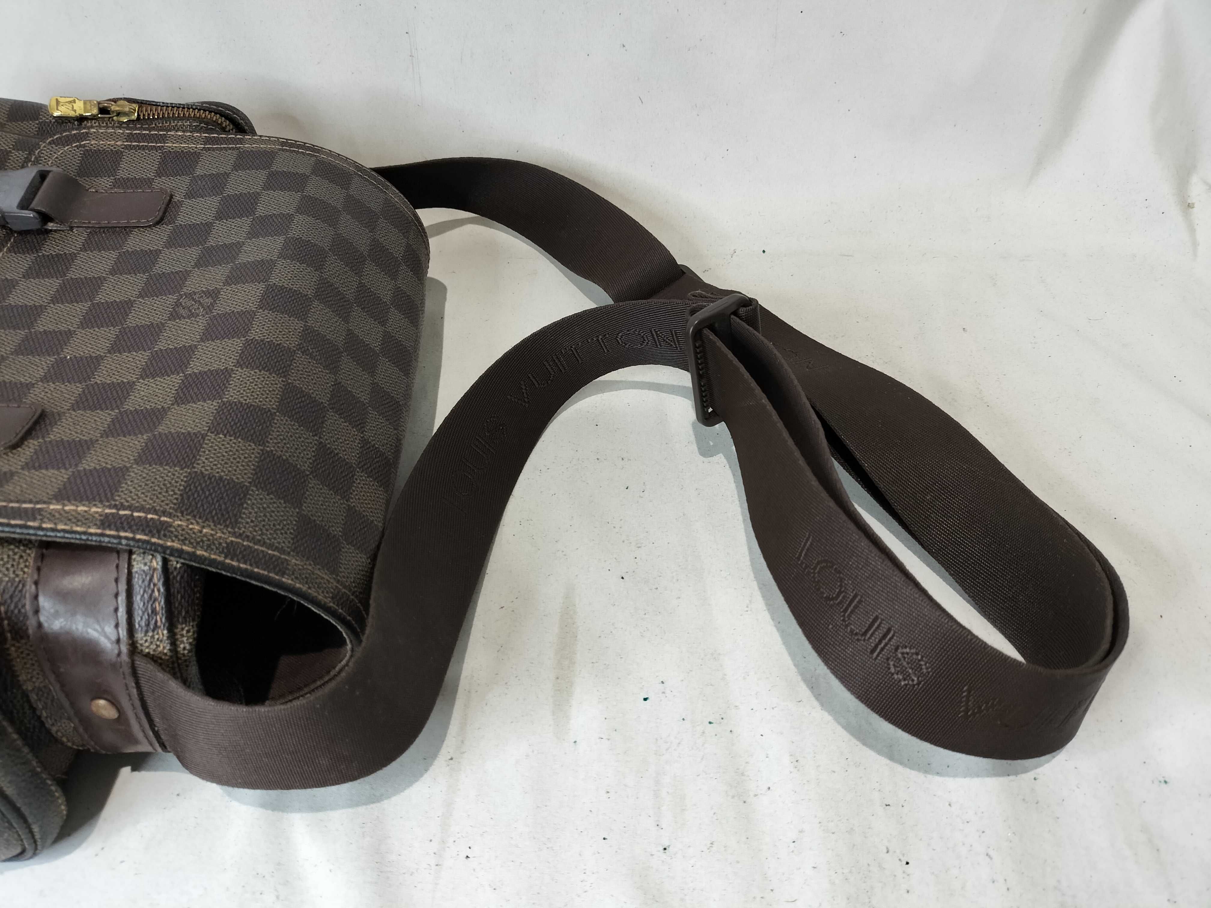 Damier N51126 Reporter Melville / Boston Backpack. Significant surface discoloration. Shoulder bag also available. — view 3