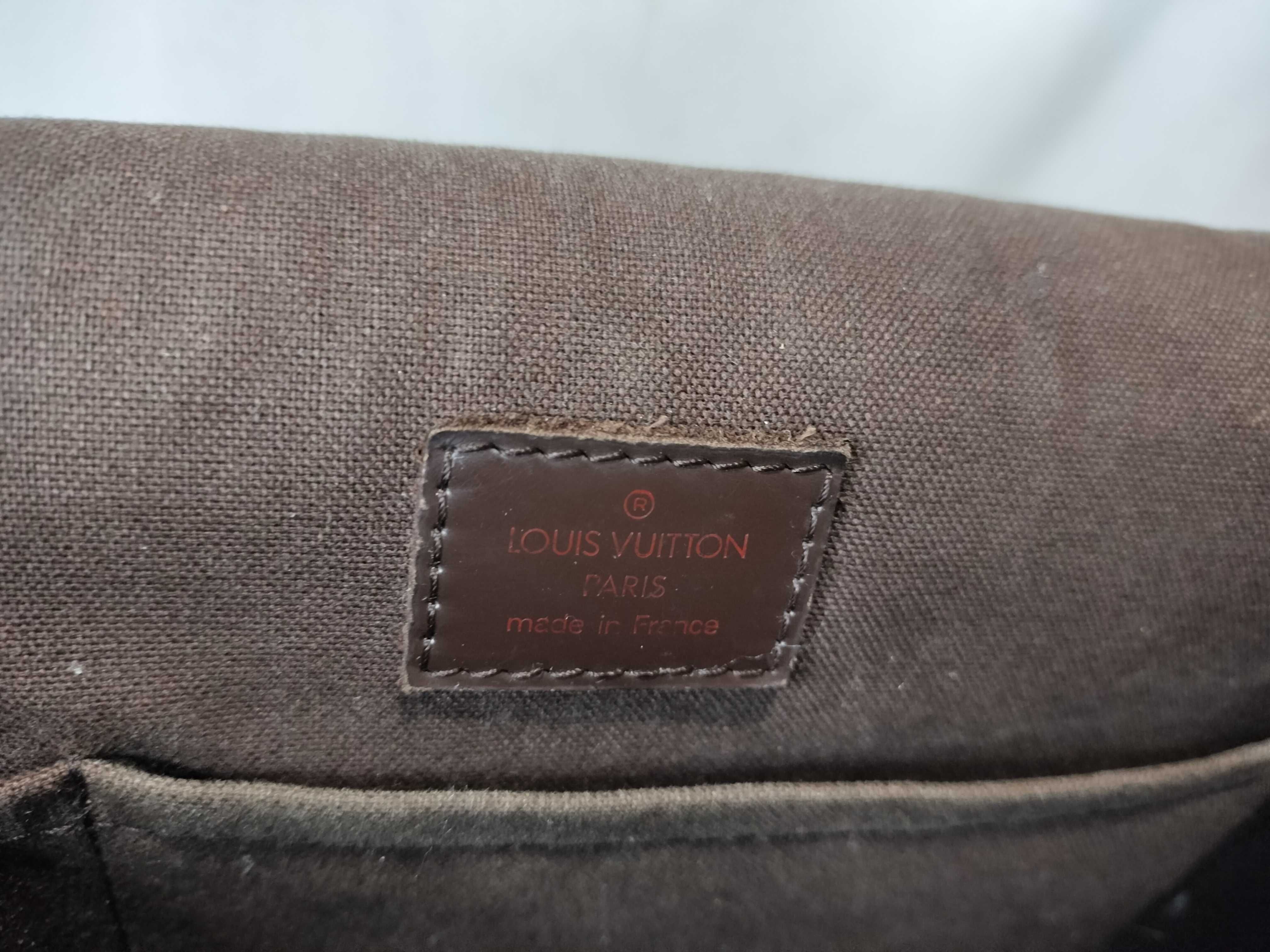 Damier N51126 Reporter Melville / Boston Backpack. Significant surface discoloration. Shoulder bag also available. — view 10